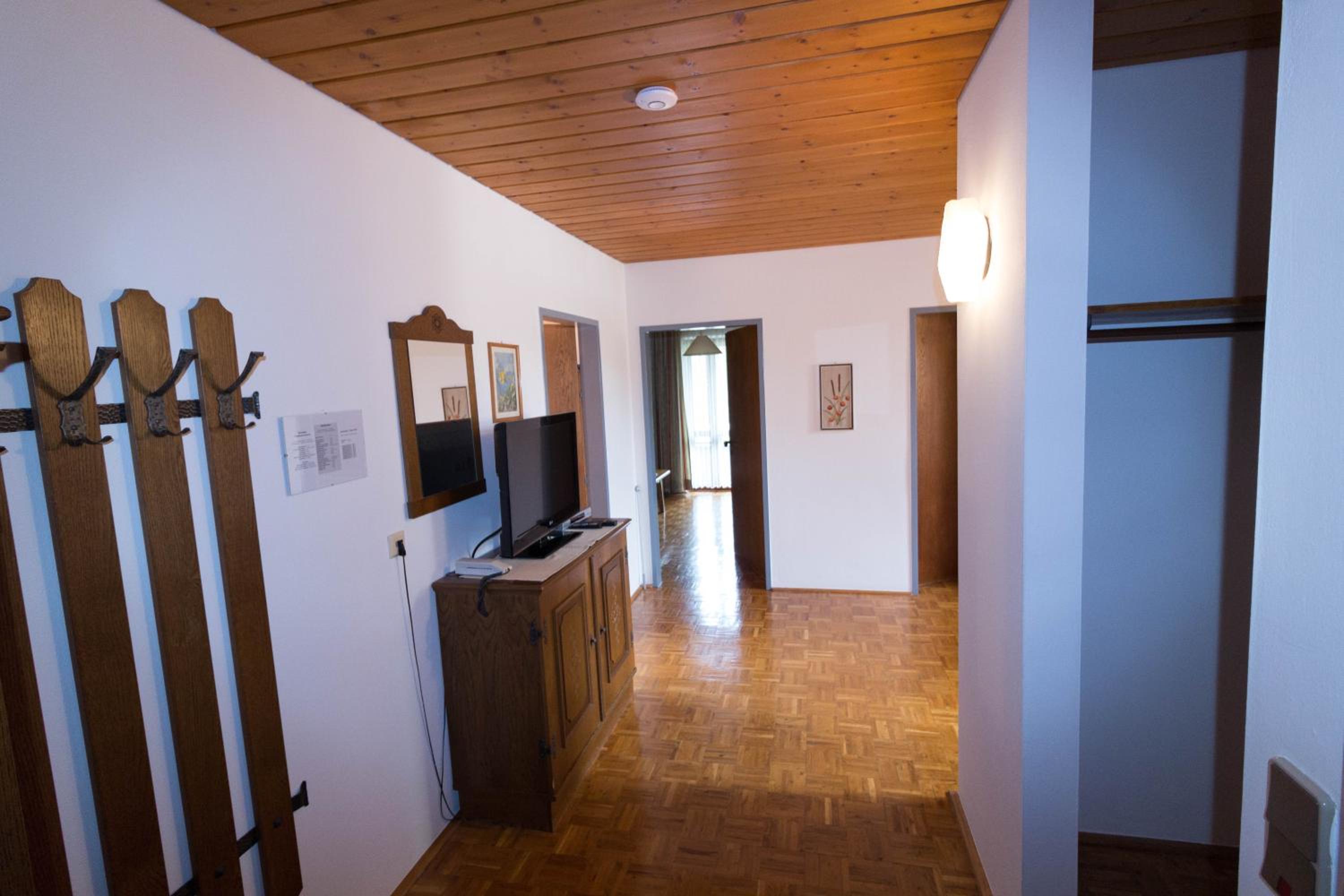 Three-Bedroom Apartment photo 1