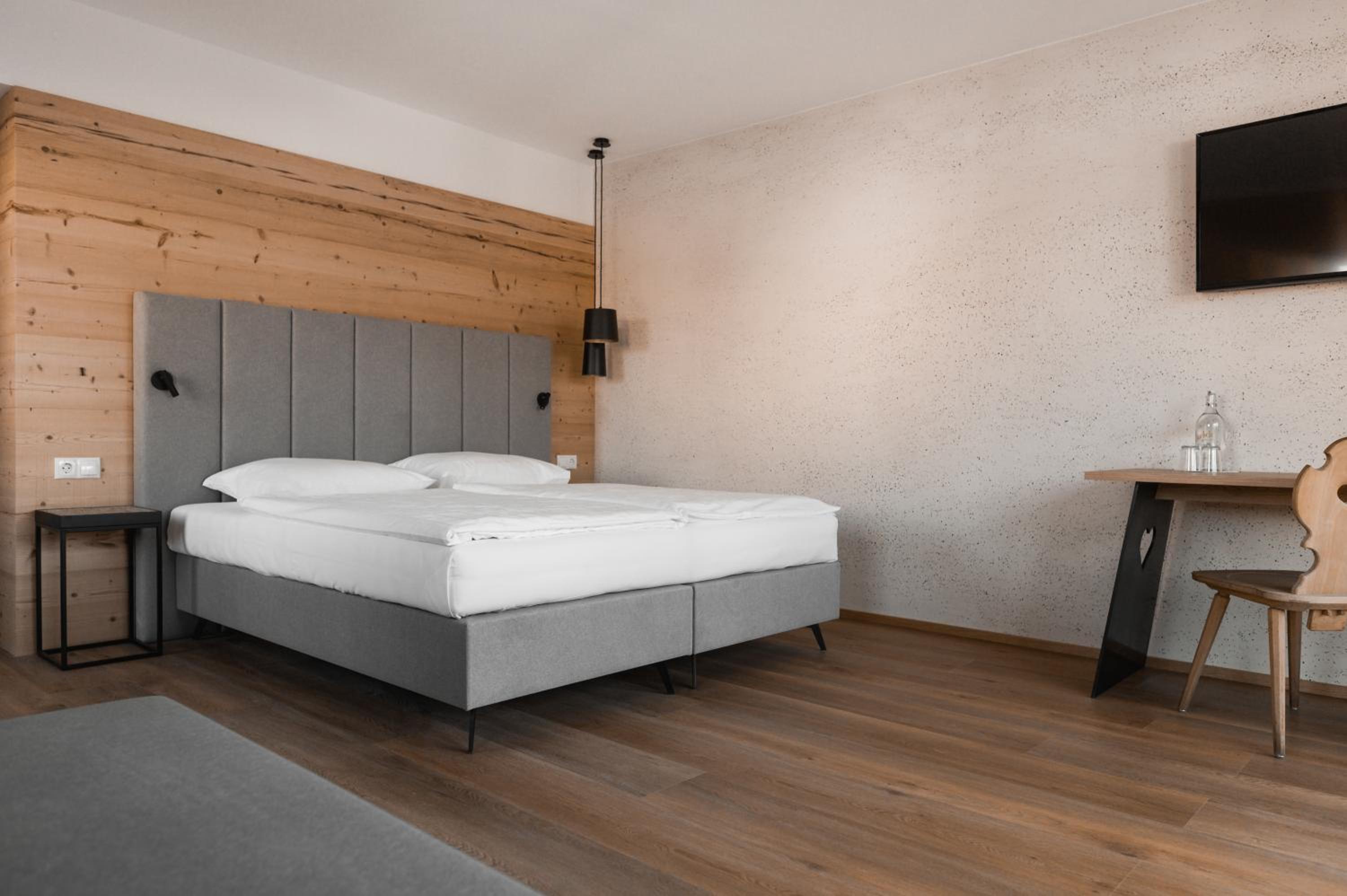 Quadruple Room - Photo 1