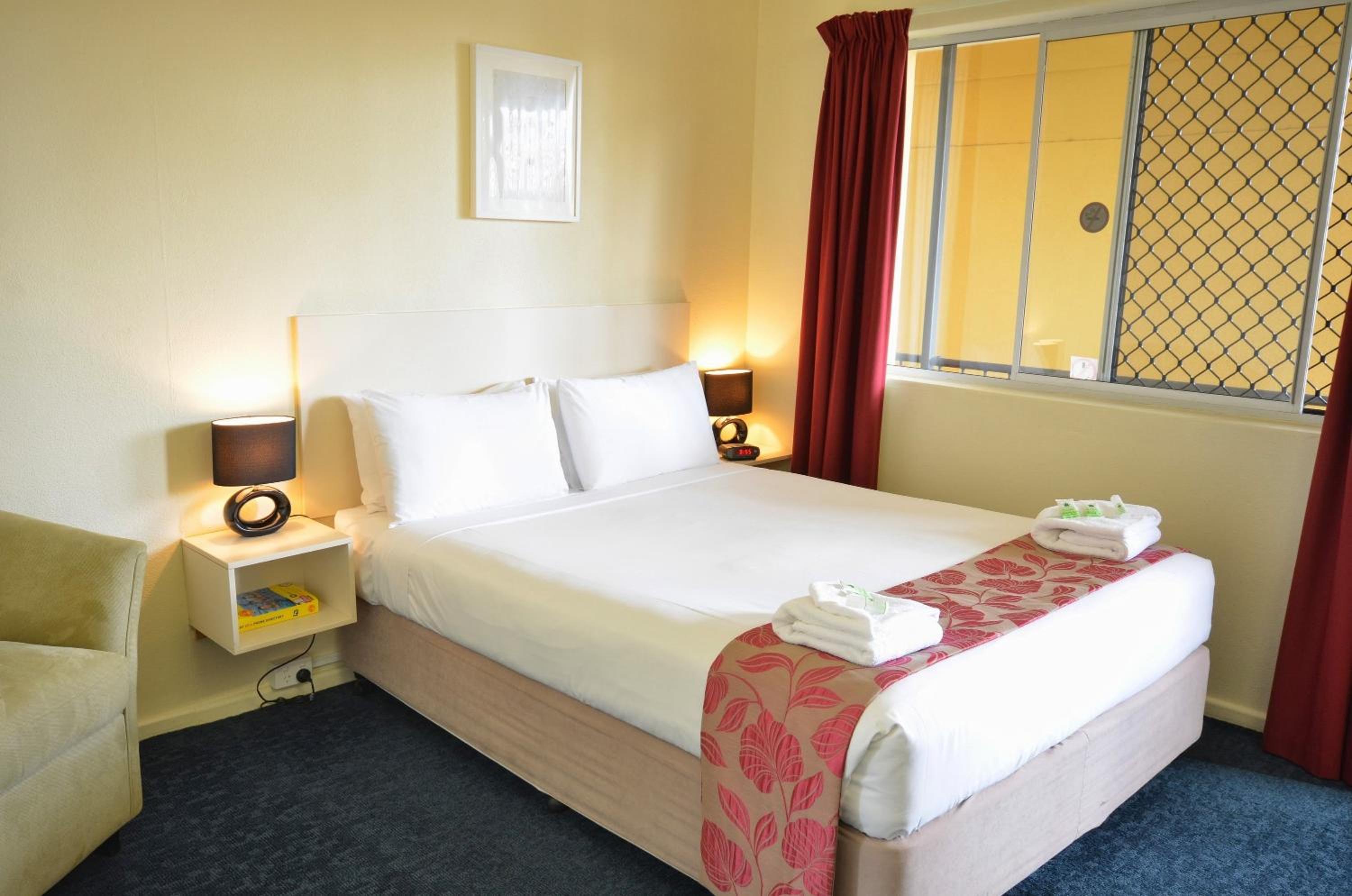 Deluxe Queen Room - Photo 4