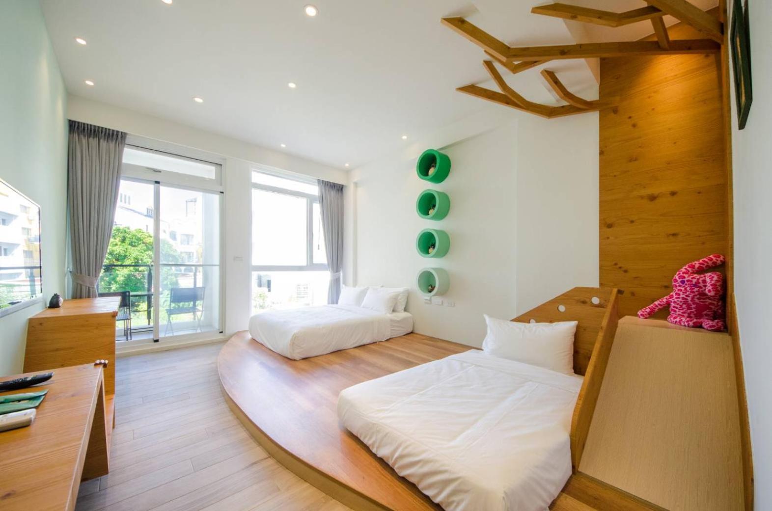 Family Room photo 1