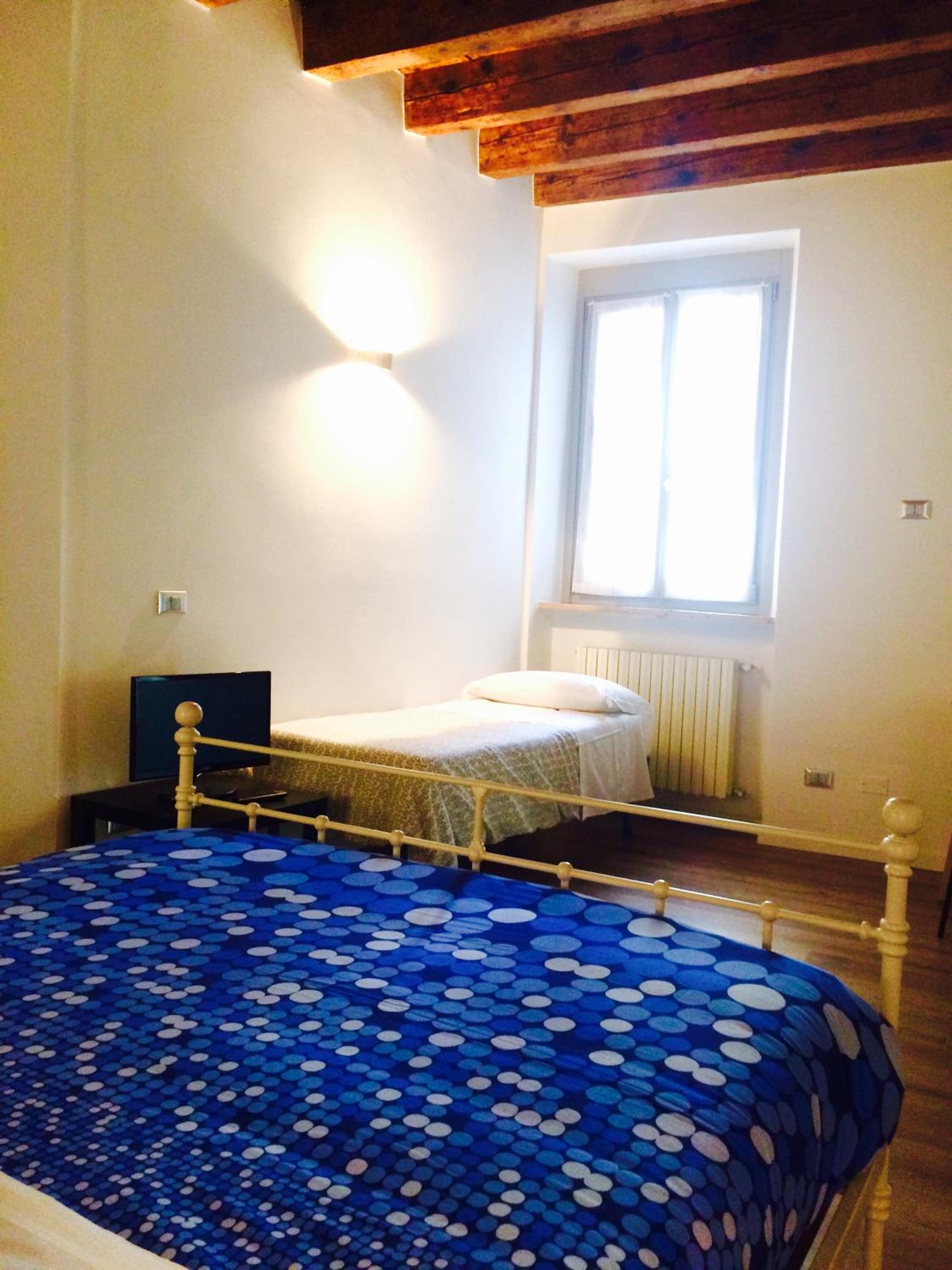 Superior Triple Room photo 2