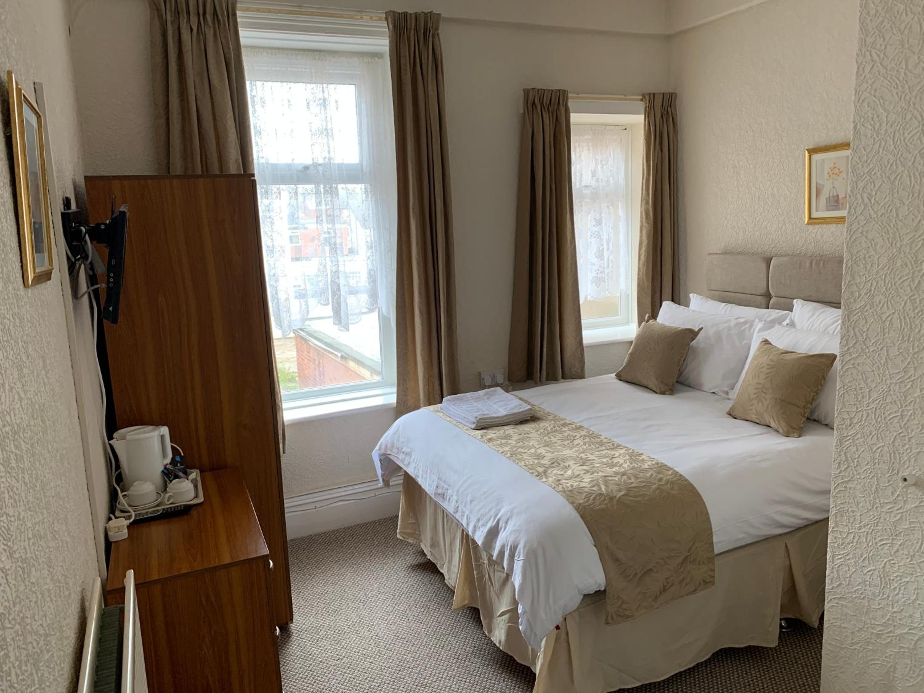 Double Room - Photo 3