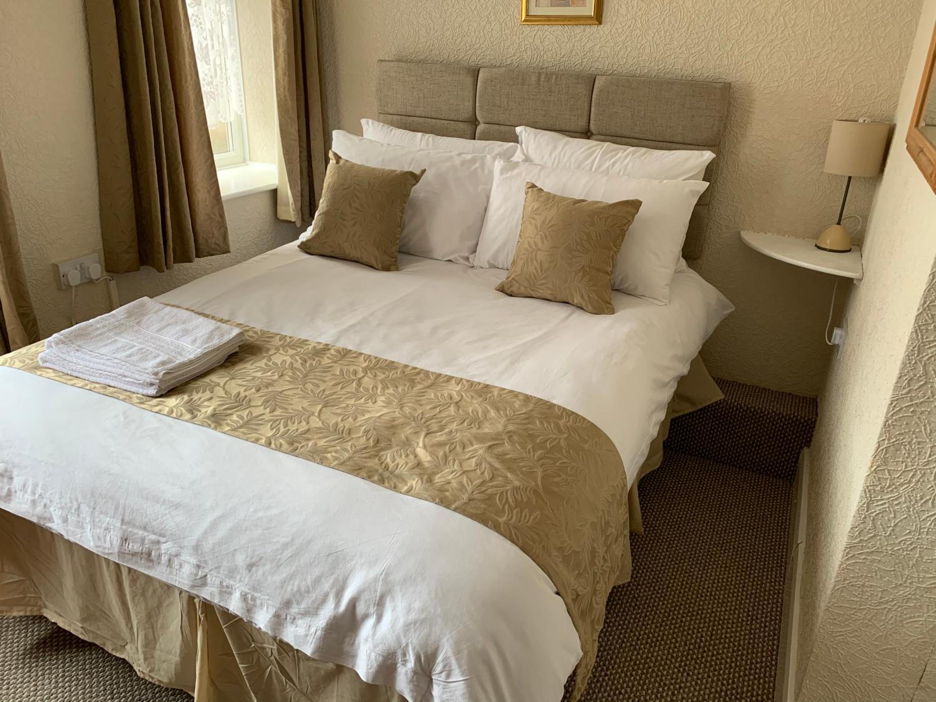 Double Room - Photo 4