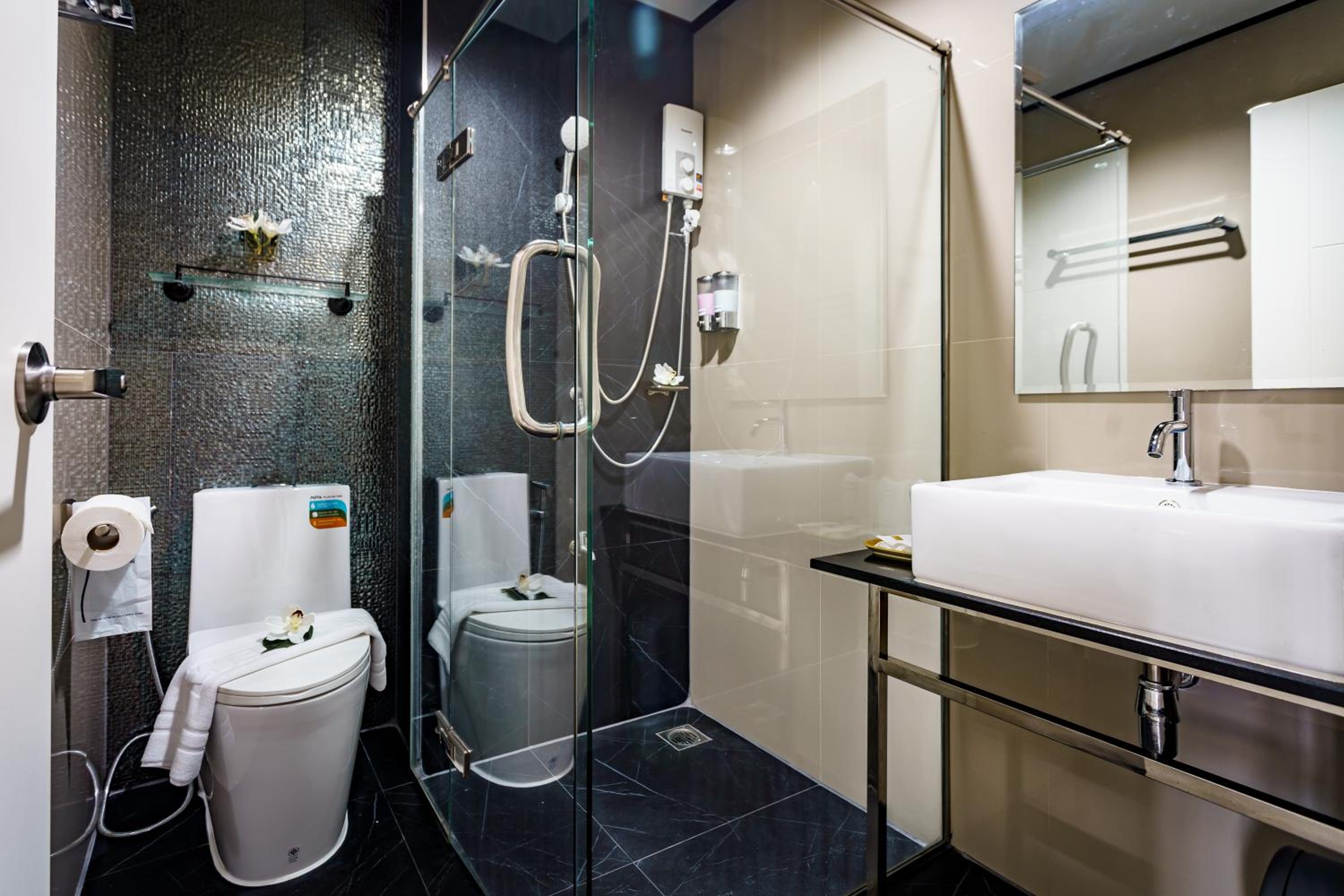 Standard Double Room - Photo 2