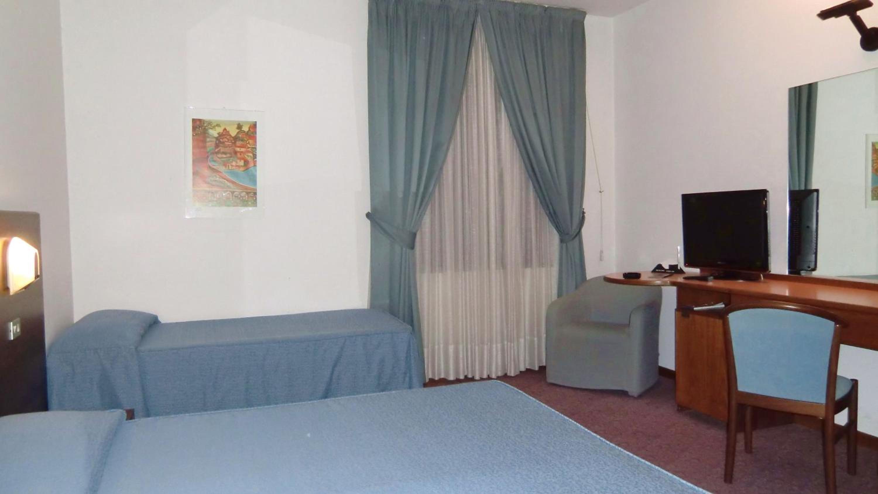 Triple Room - Photo 5