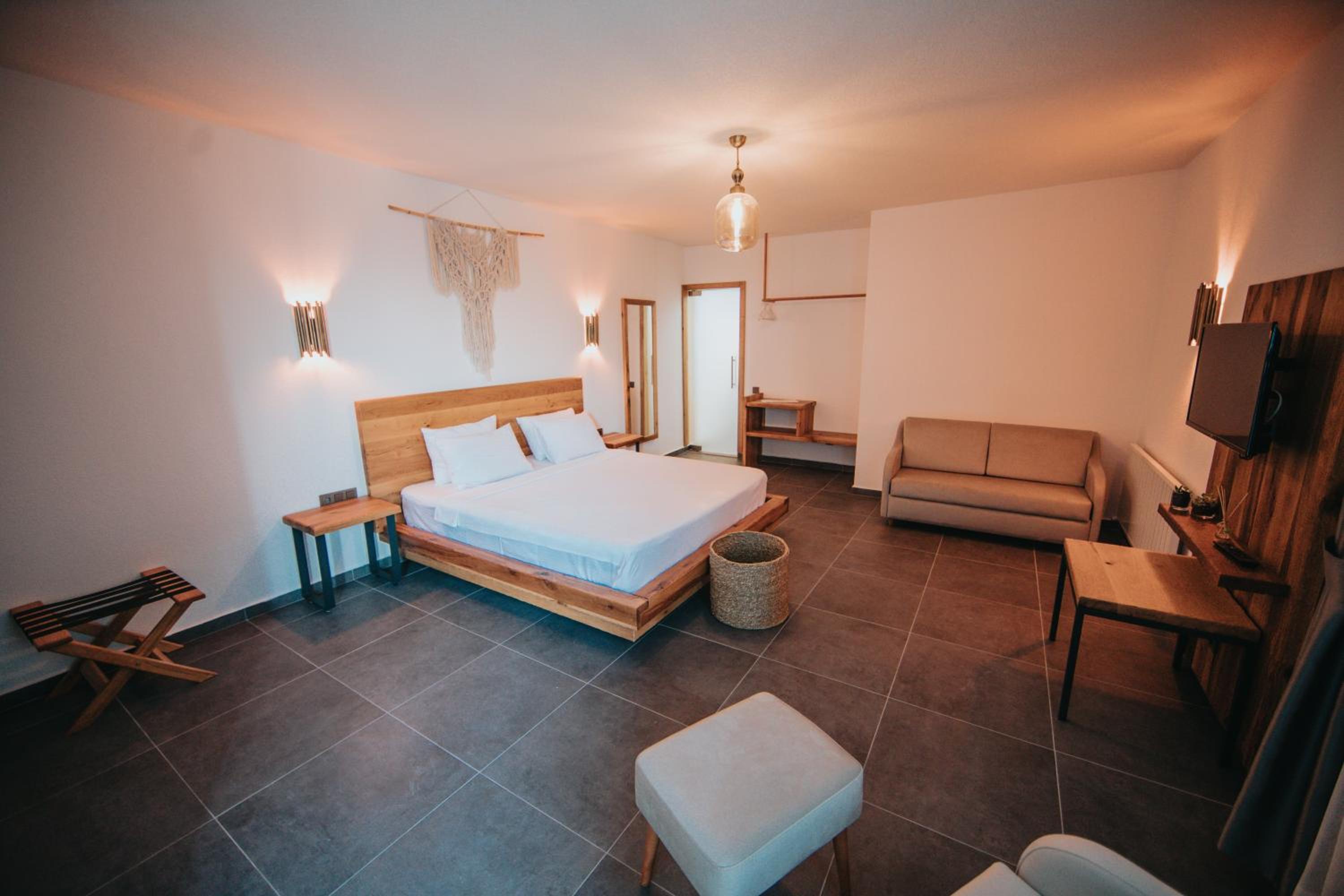 Family Suite - Photo 1