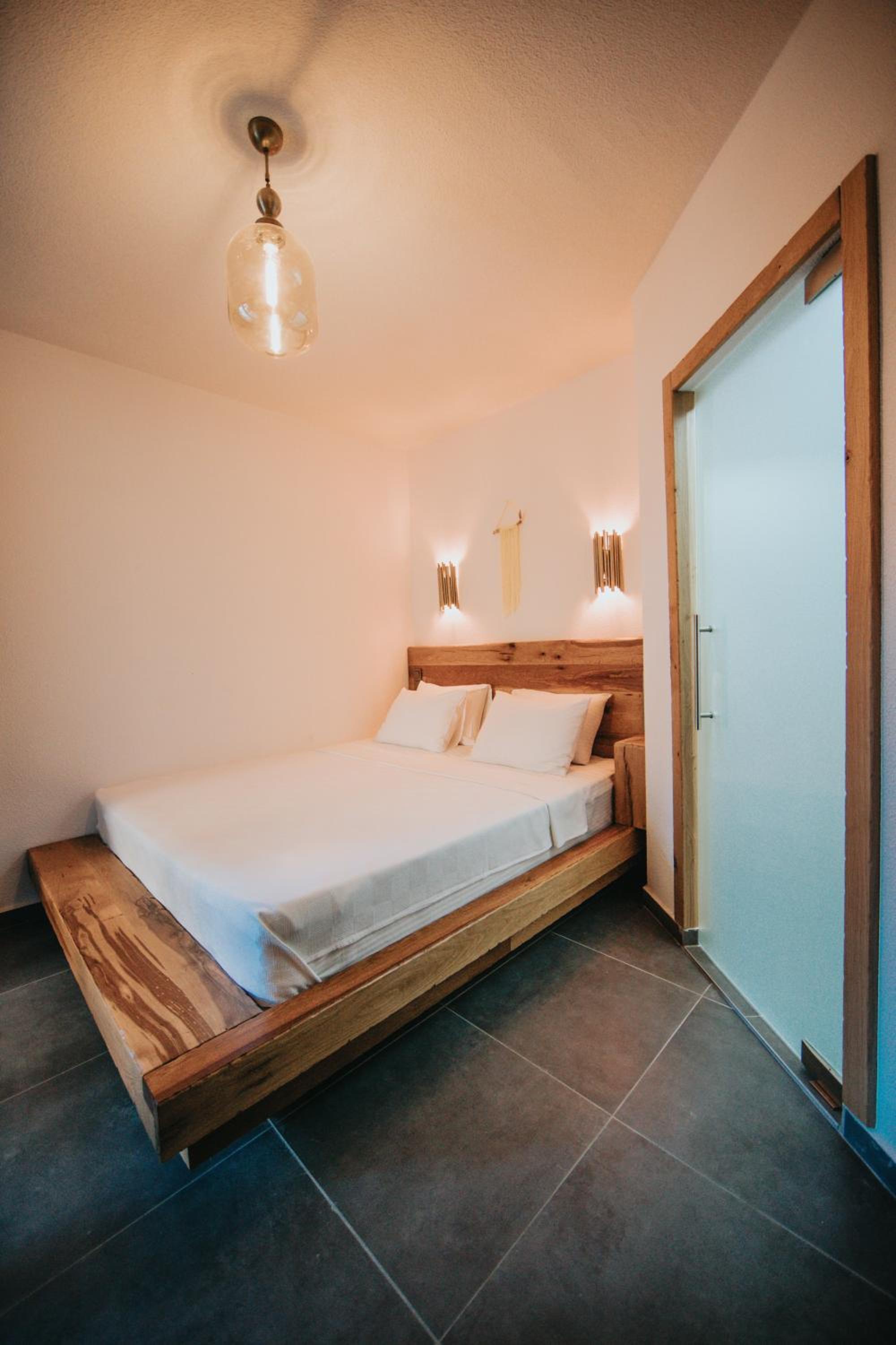 Double Room with Patio - Photo 1