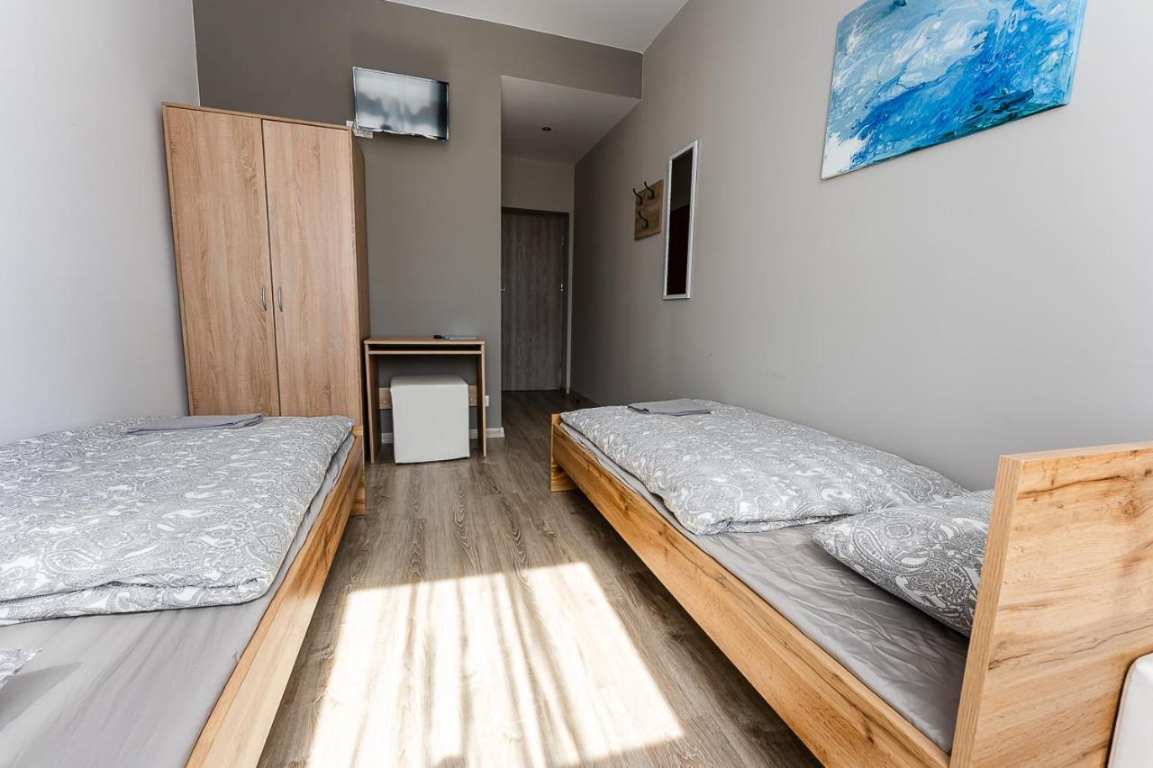 Double Room with Private Bathroom - Photo 6
