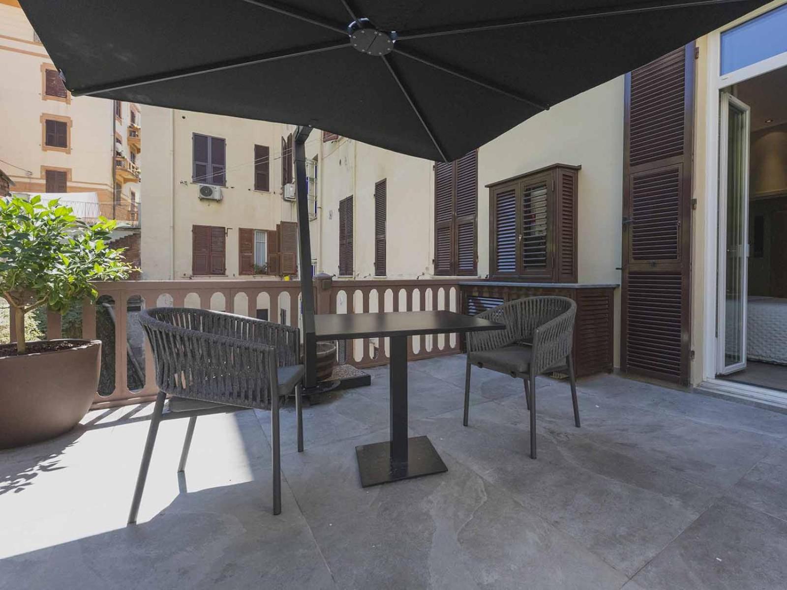 Double Room with Terrace - Photo 7