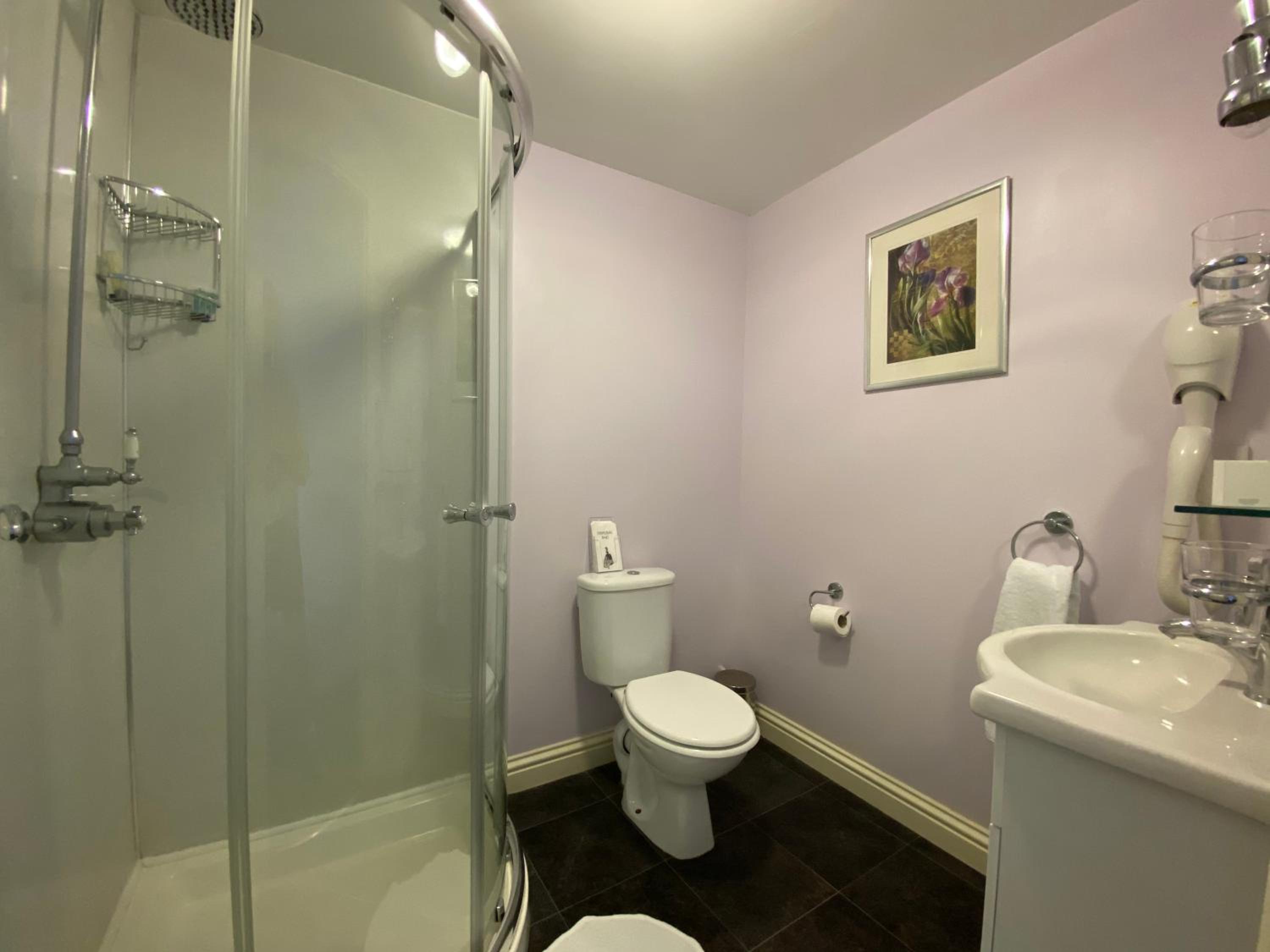 Twin Room - Photo 5