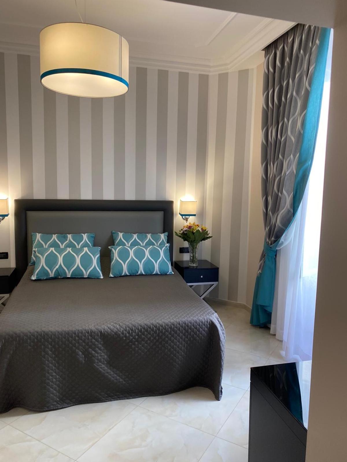 Superior Double or Twin Room thumbnail 5