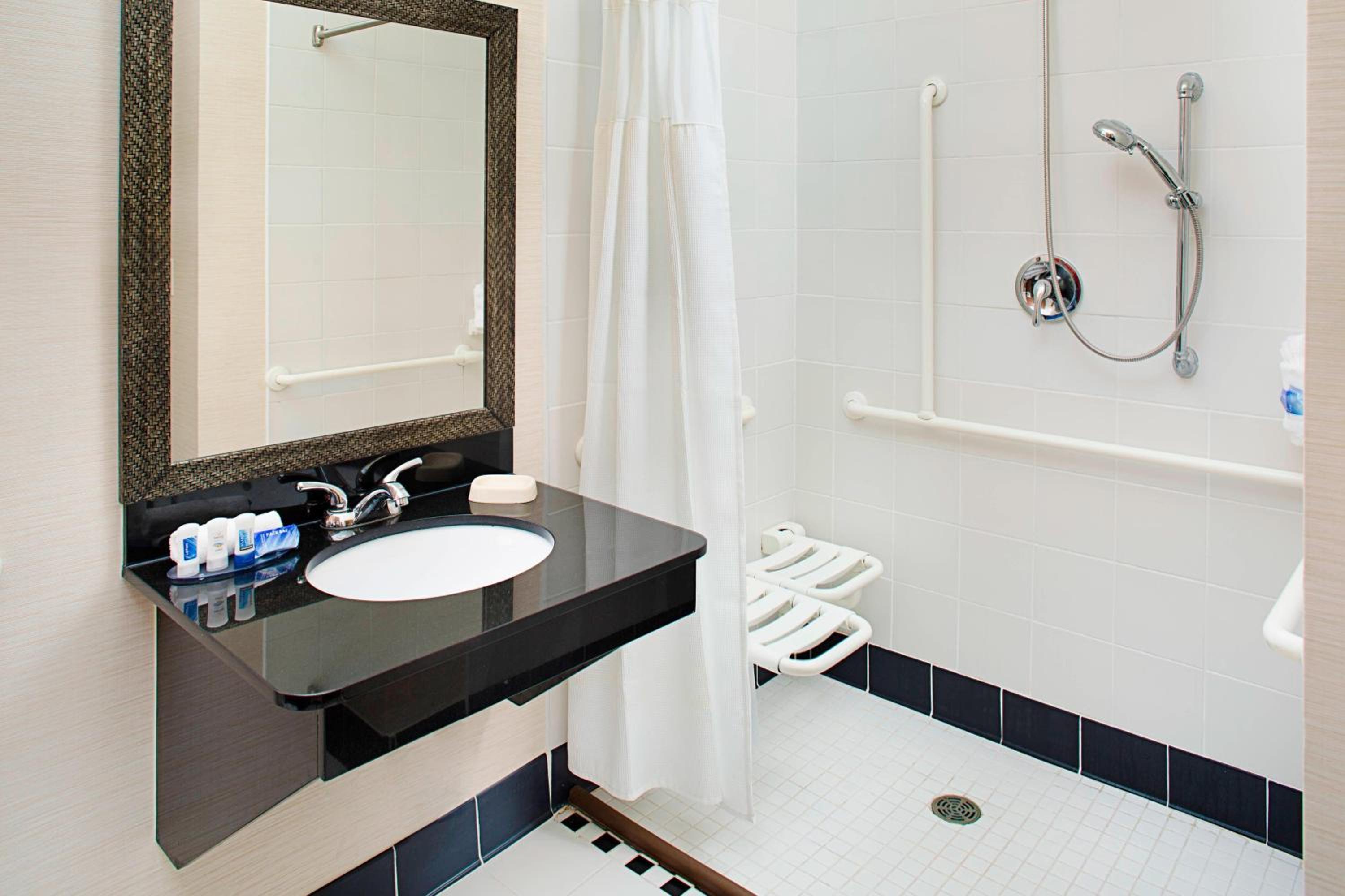 Fairfield Inn & Suites by Marriott San Antonio SeaWorld / Westover Hills, Photo 2