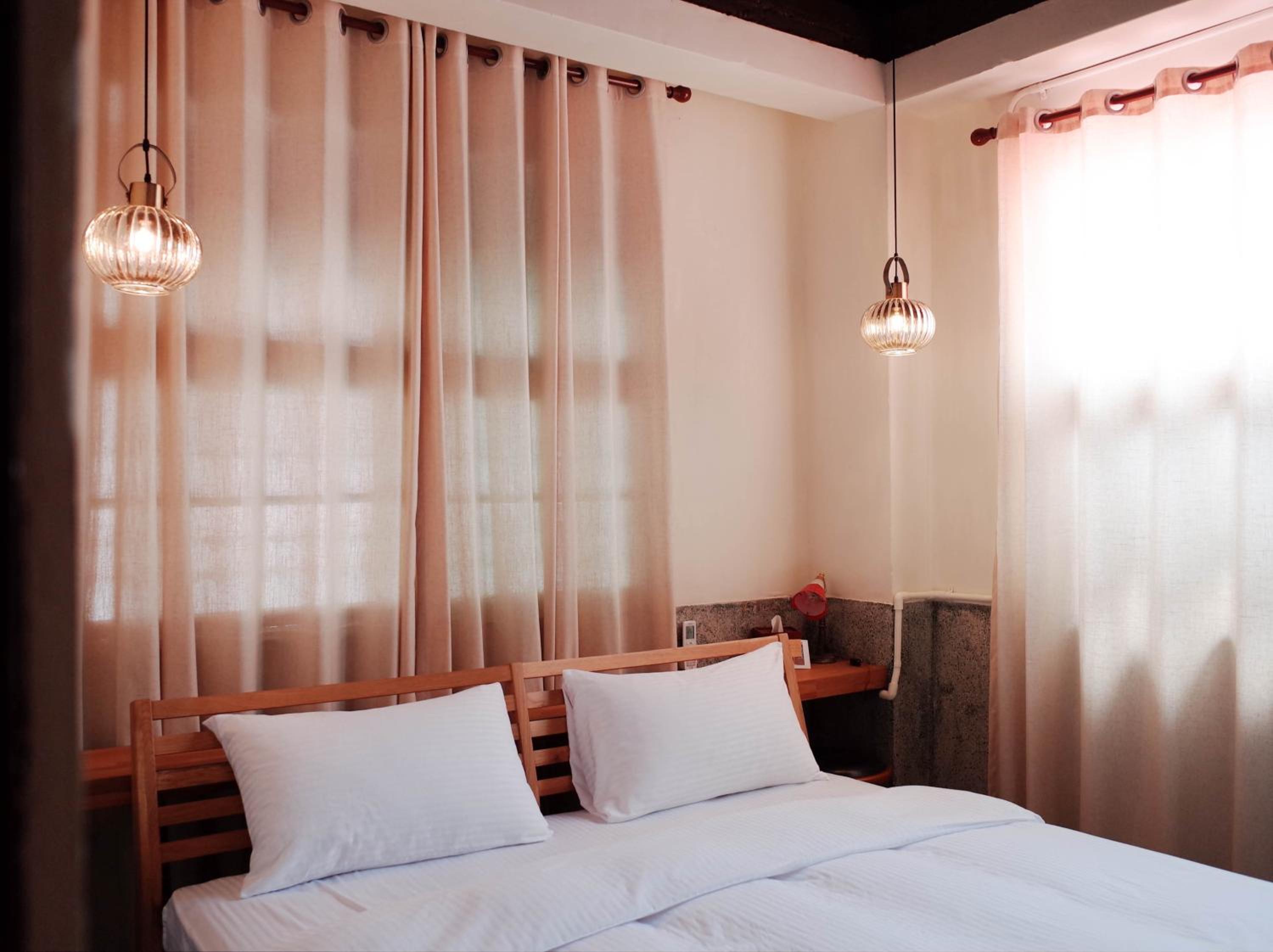 Deluxe Double Room With Shower