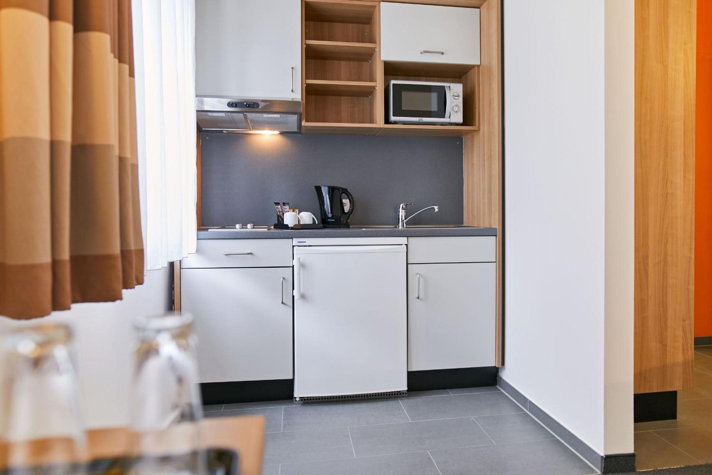 Superior Double Room with Kitchenette - Photo 9