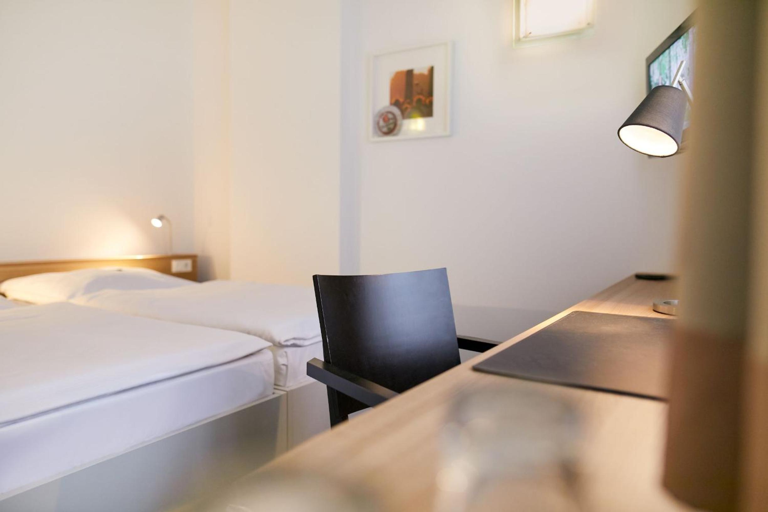 Superior Double Room with Kitchenette - Photo 8