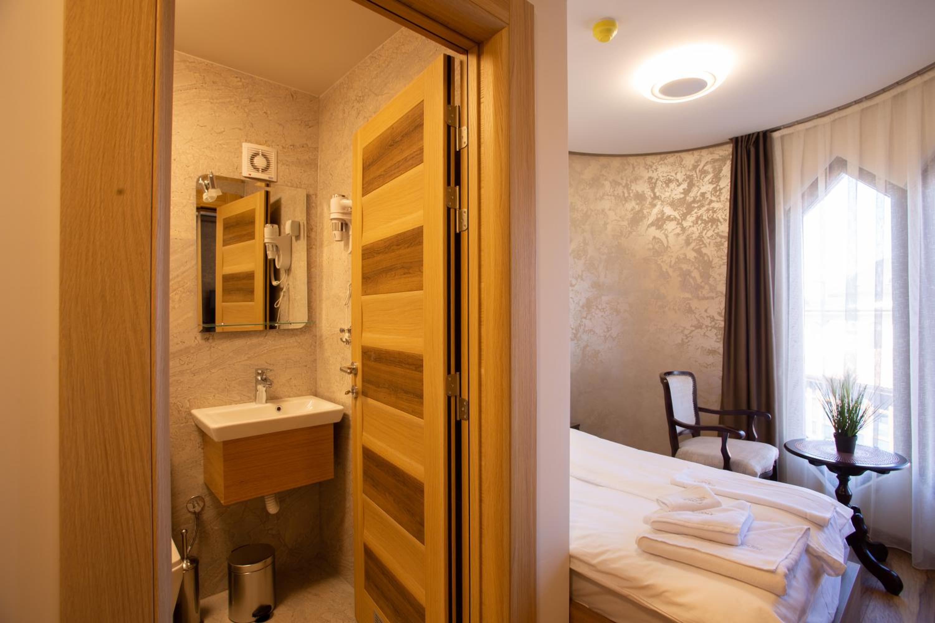 Single Room photo 2