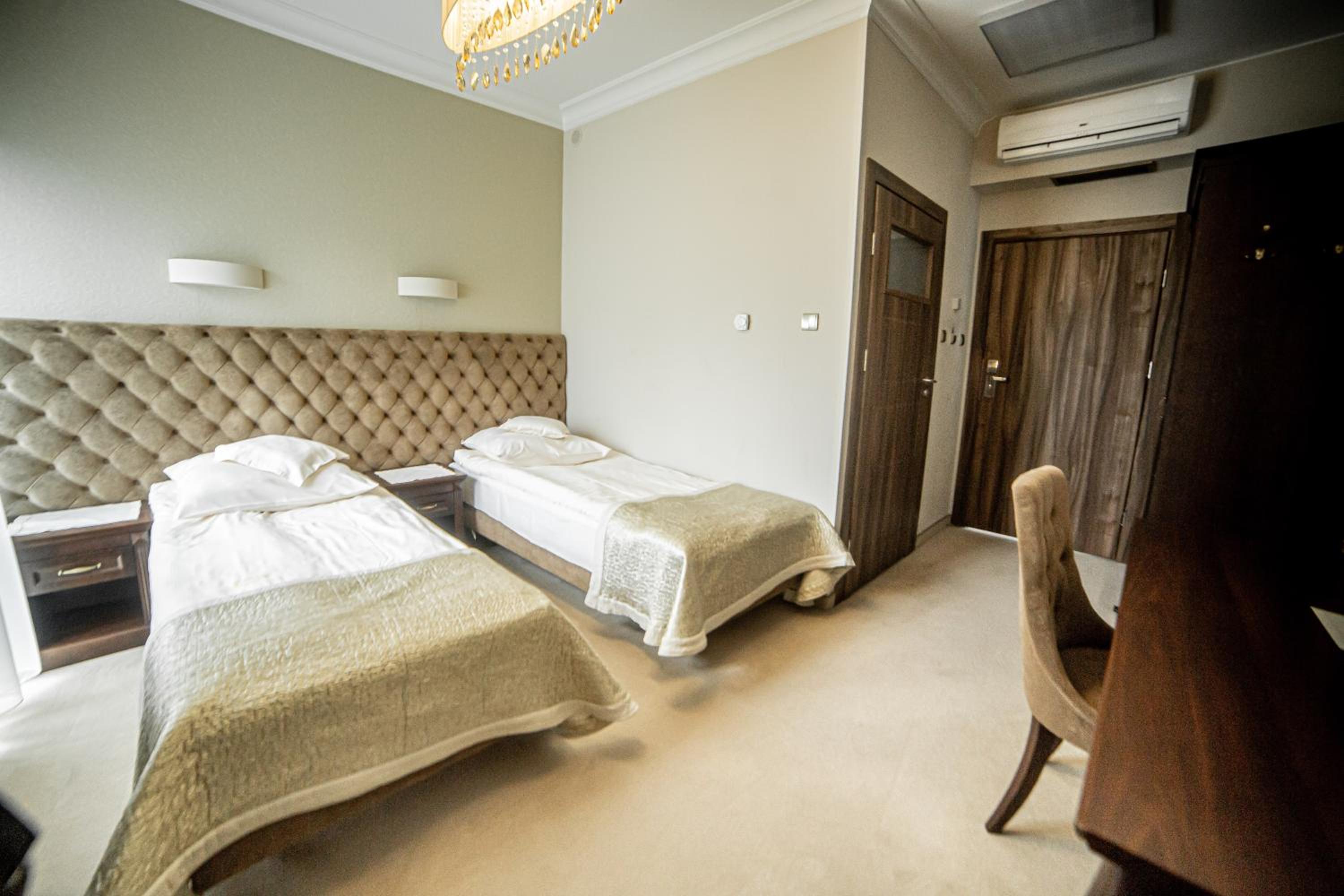 Deluxe Double or Twin Room - Photo 2