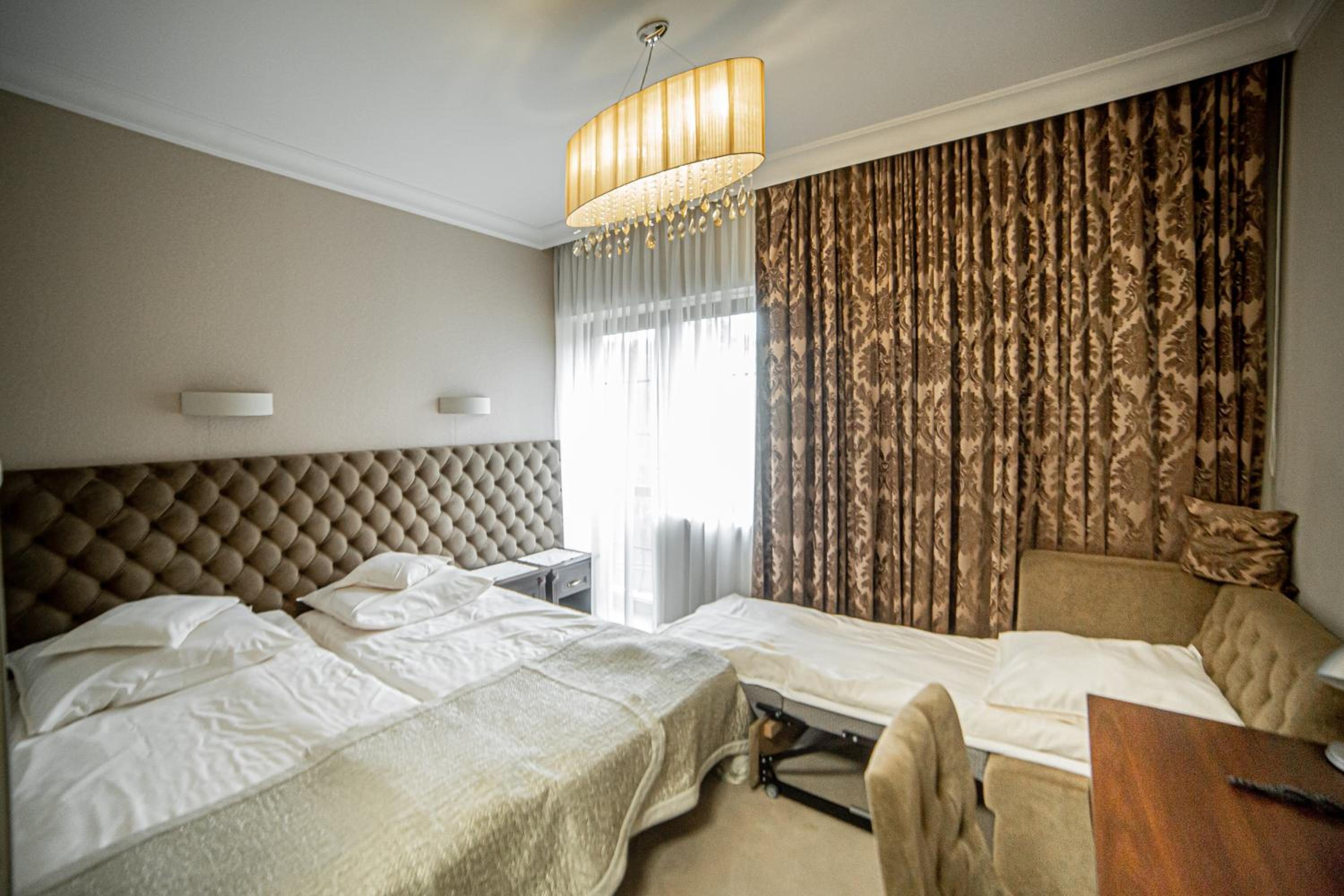 Deluxe Double or Twin Room - Photo 3
