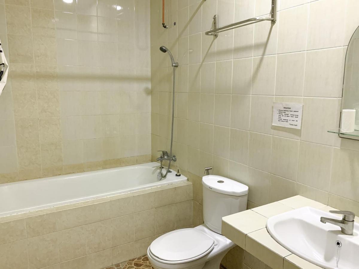 Deluxe Room - Photo 3