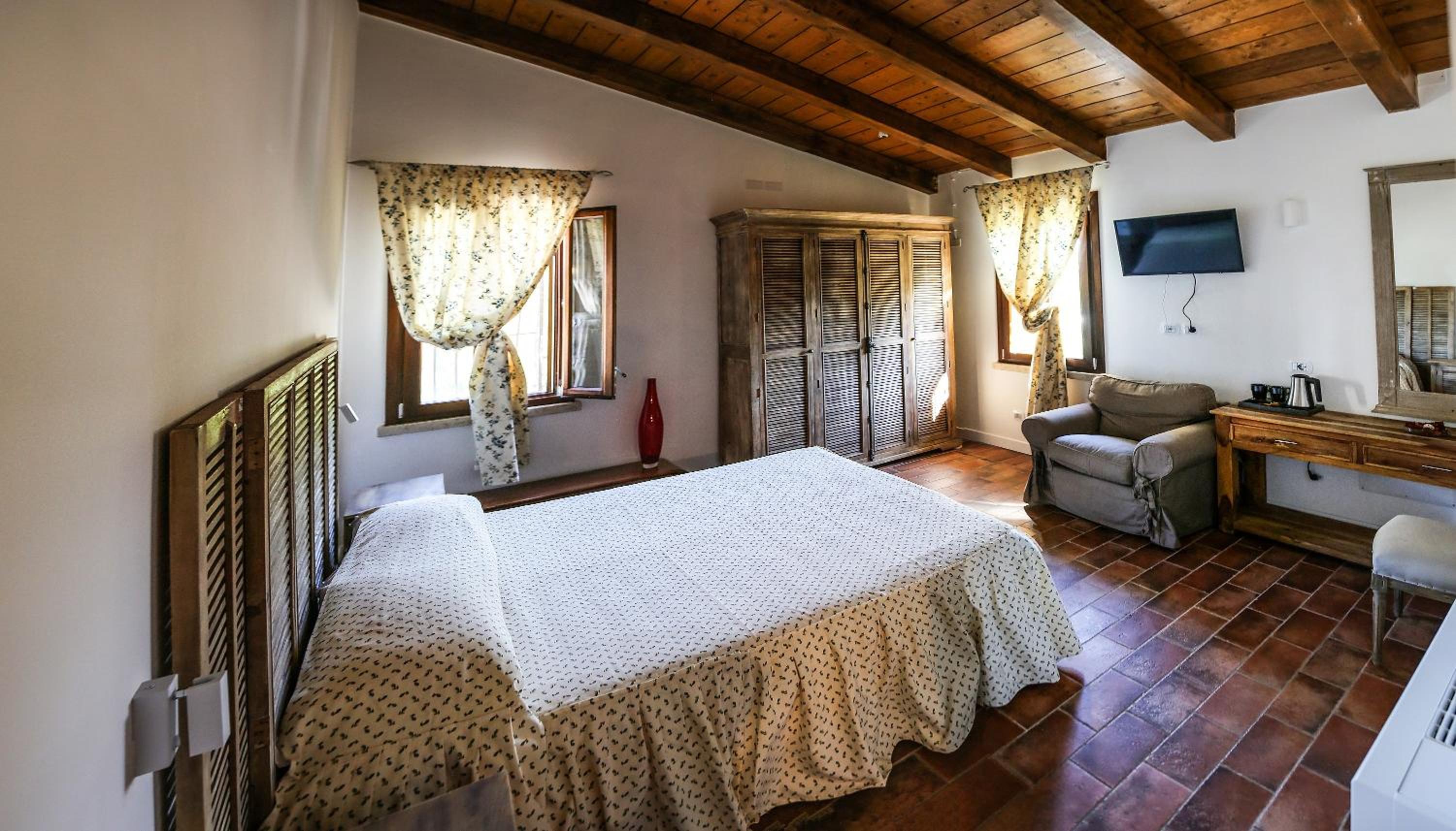 Standard King Room