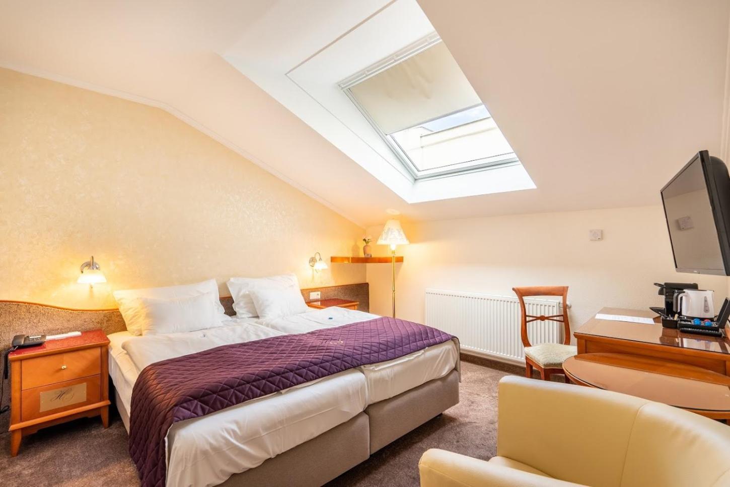 Classic Double Room