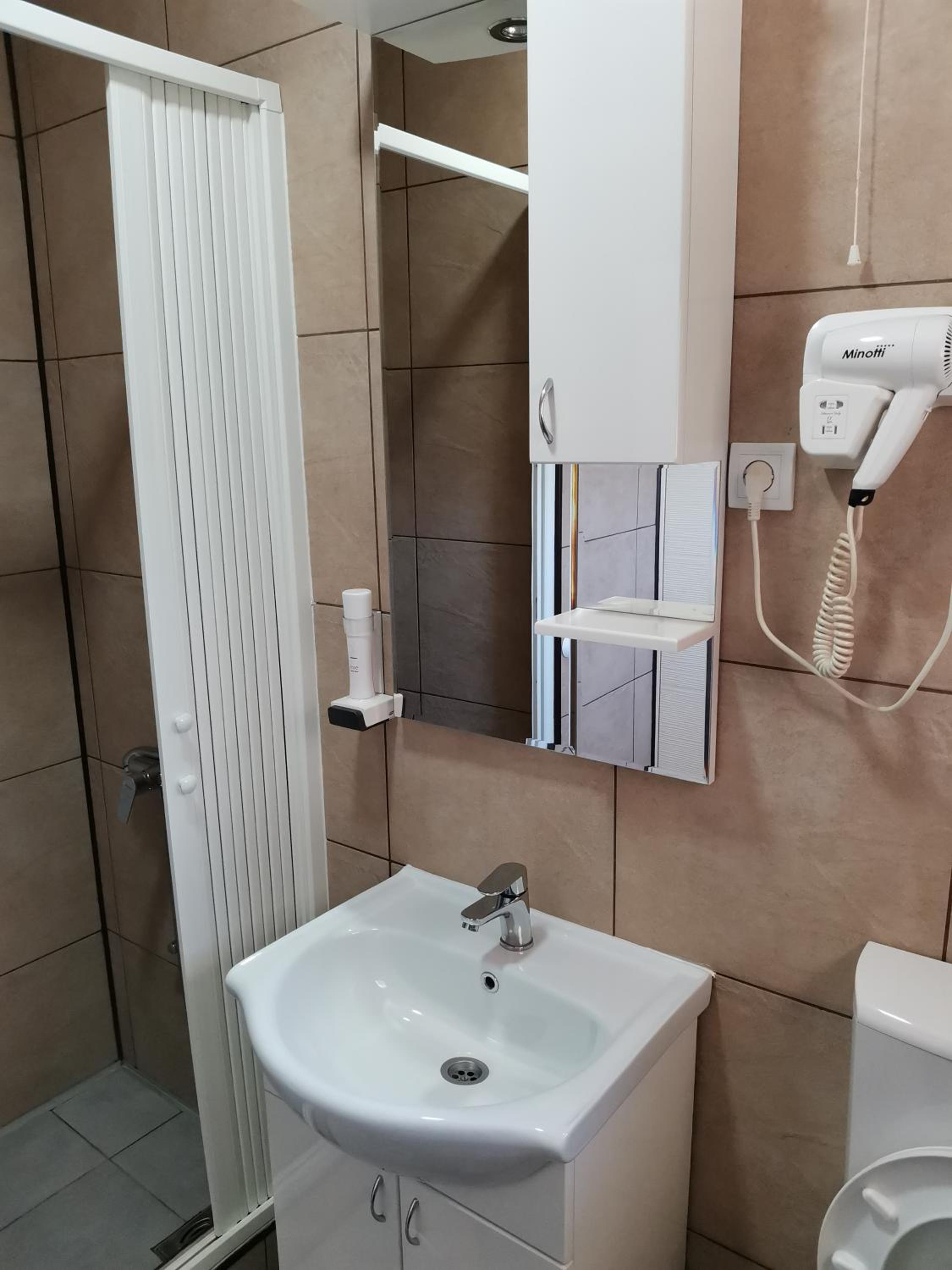 Deluxe Double Room with Shower photo 2