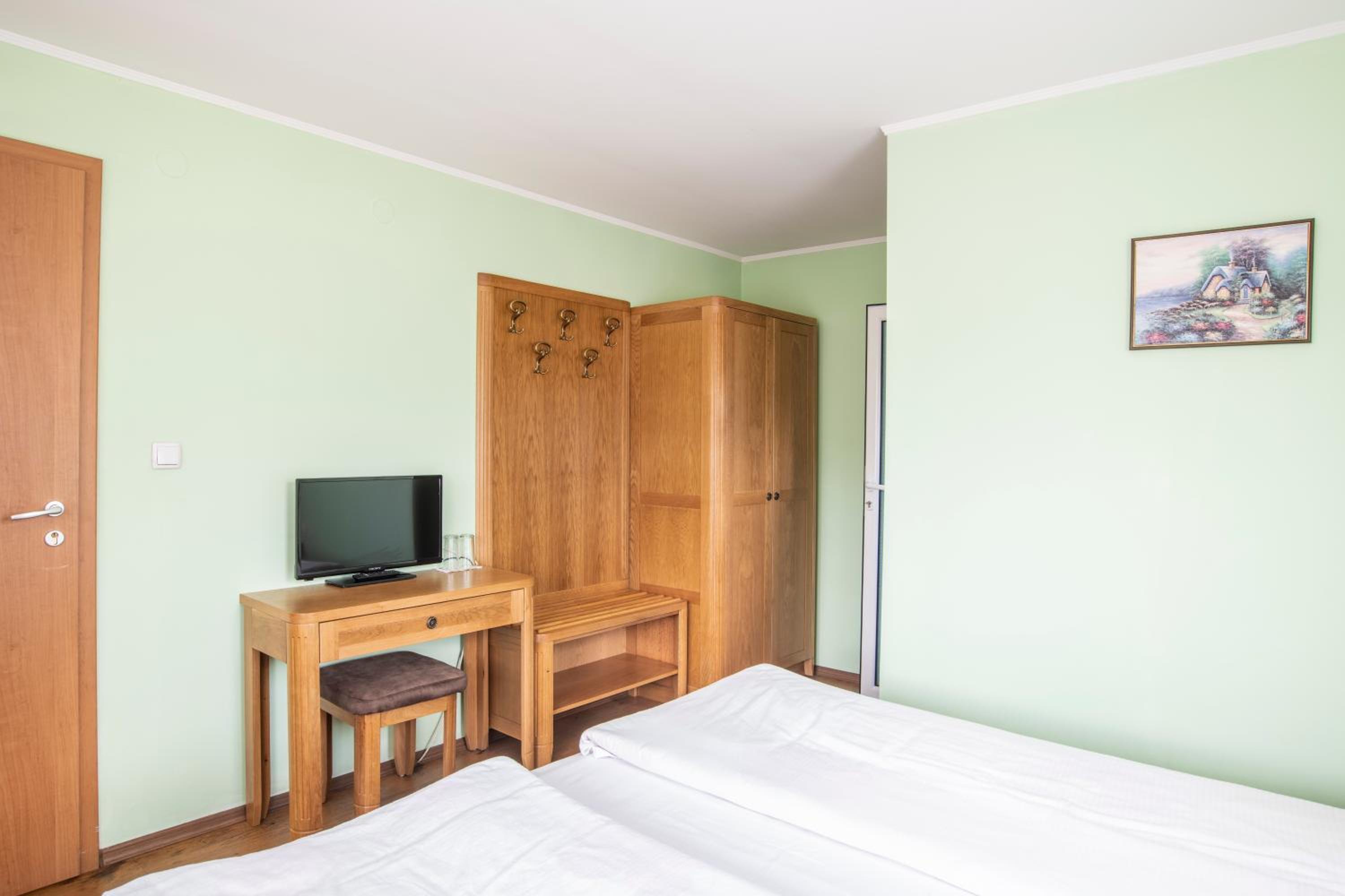Double or Twin Room photo 1