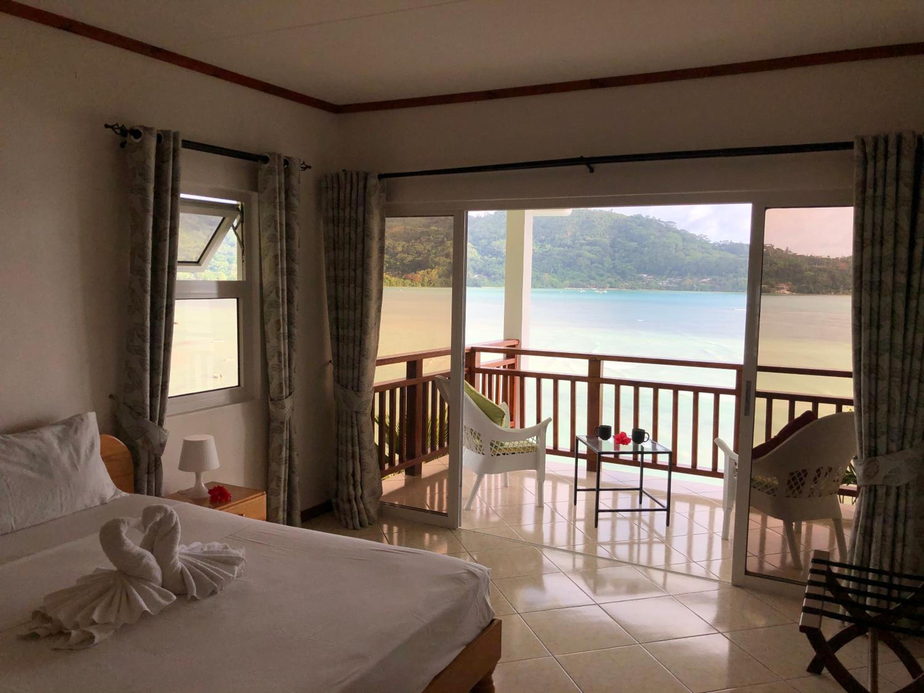Standard Two-Bedroom Villa - Photo 36