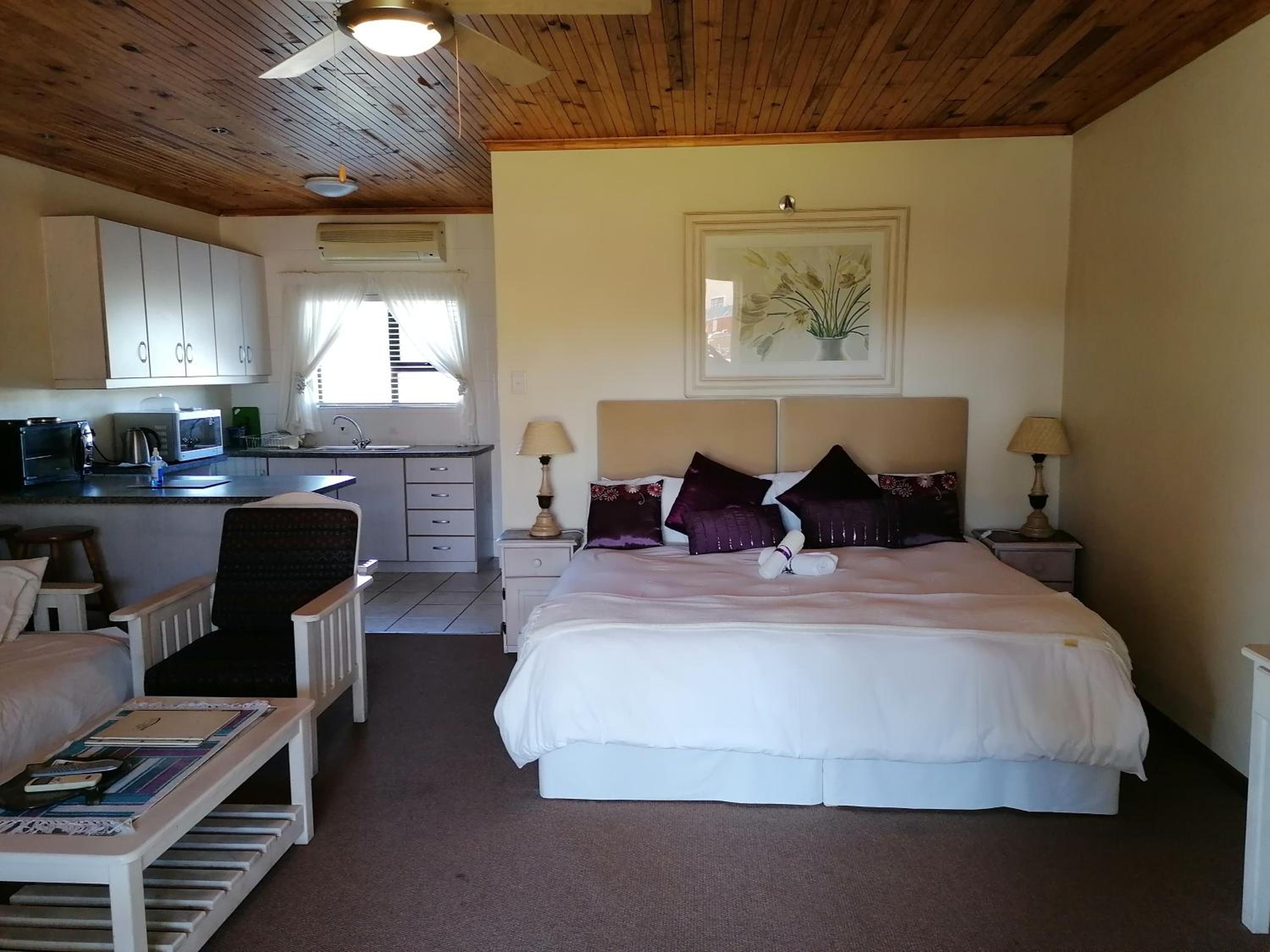 Apartment - Photo 2
