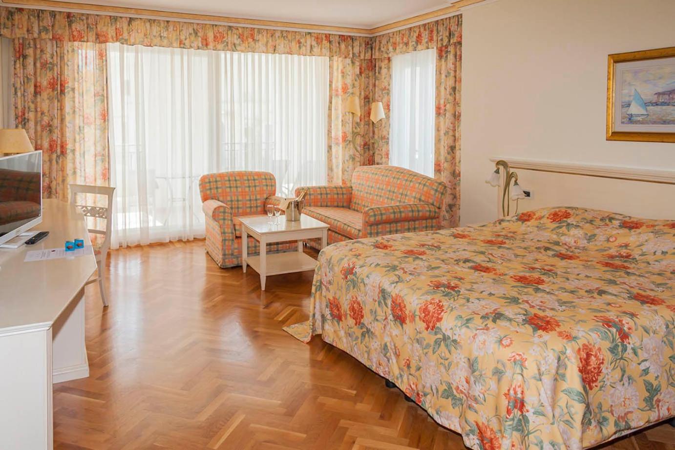Deluxe Double Room with Sea View