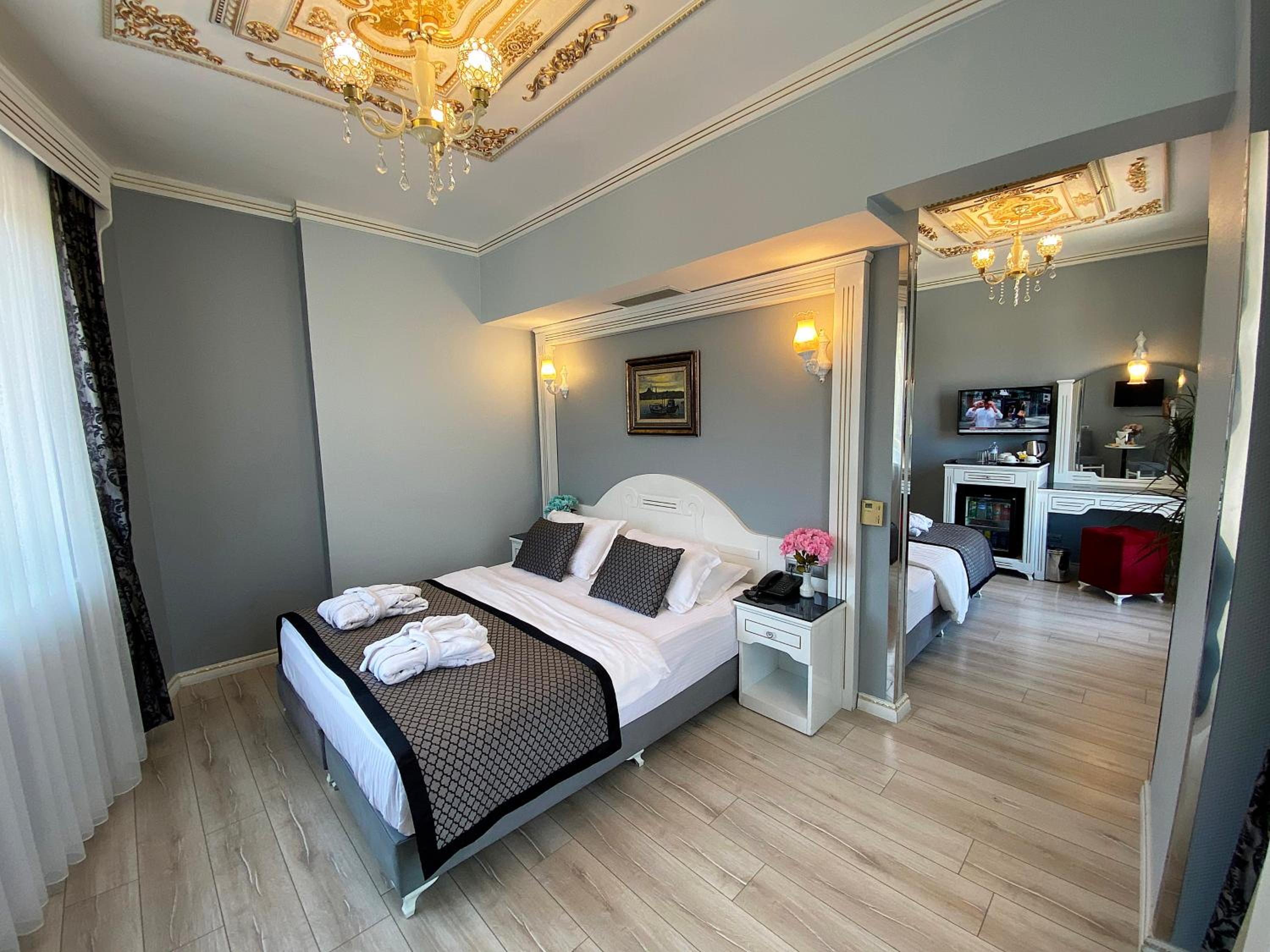 Superior Triple Room photo 1