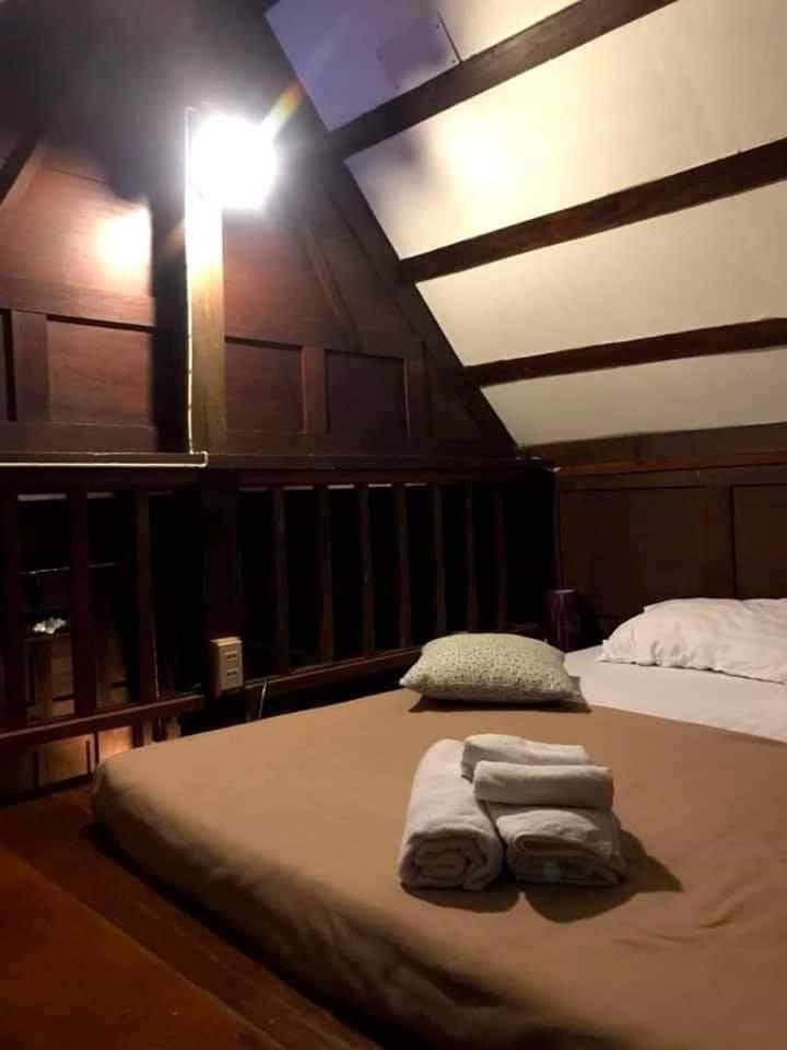 Deluxe Family Suite - Photo 2