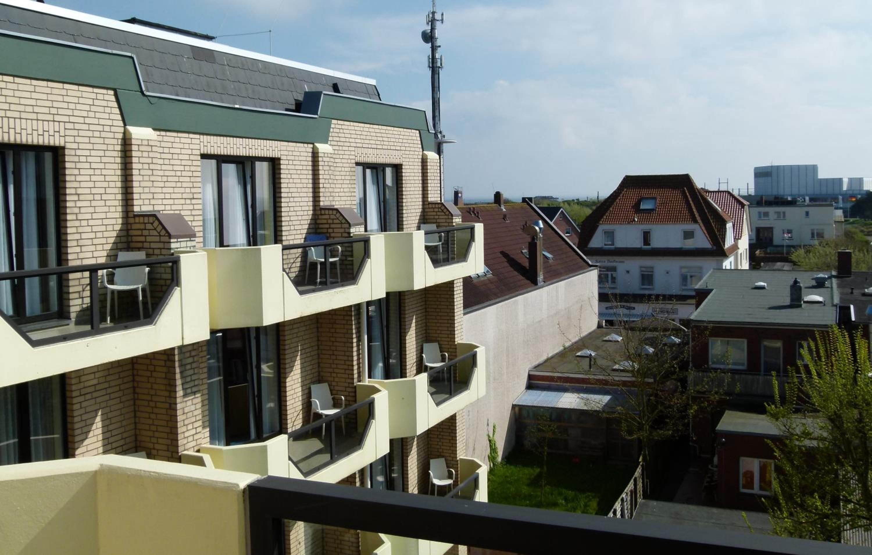 Double Room with Balcony - Photo 3