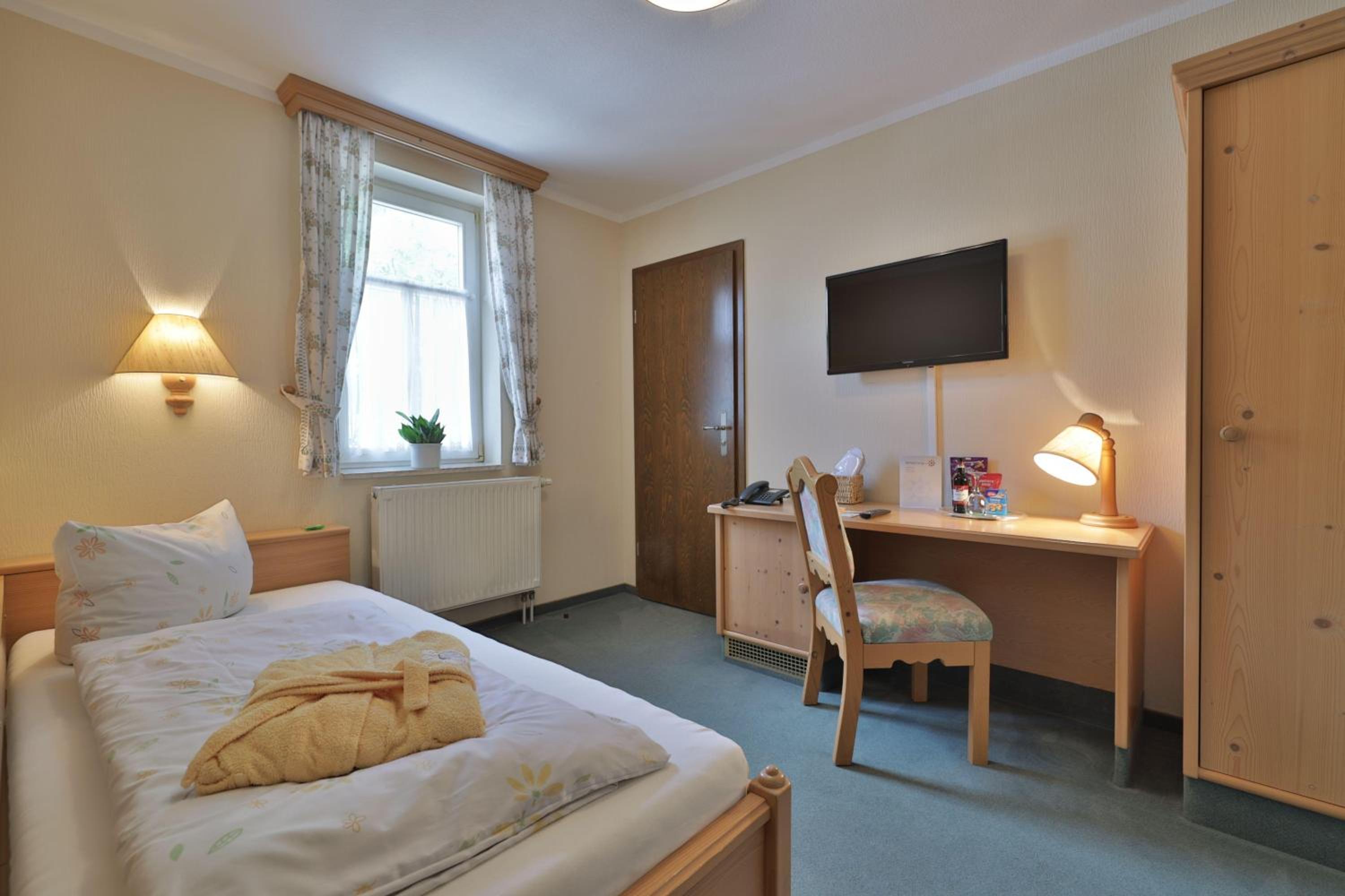 Cottage-style Single Room photo 3