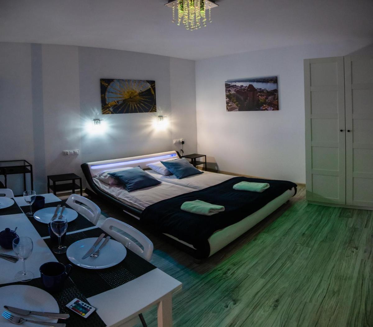 One-Bedroom Apartment - Photo 2