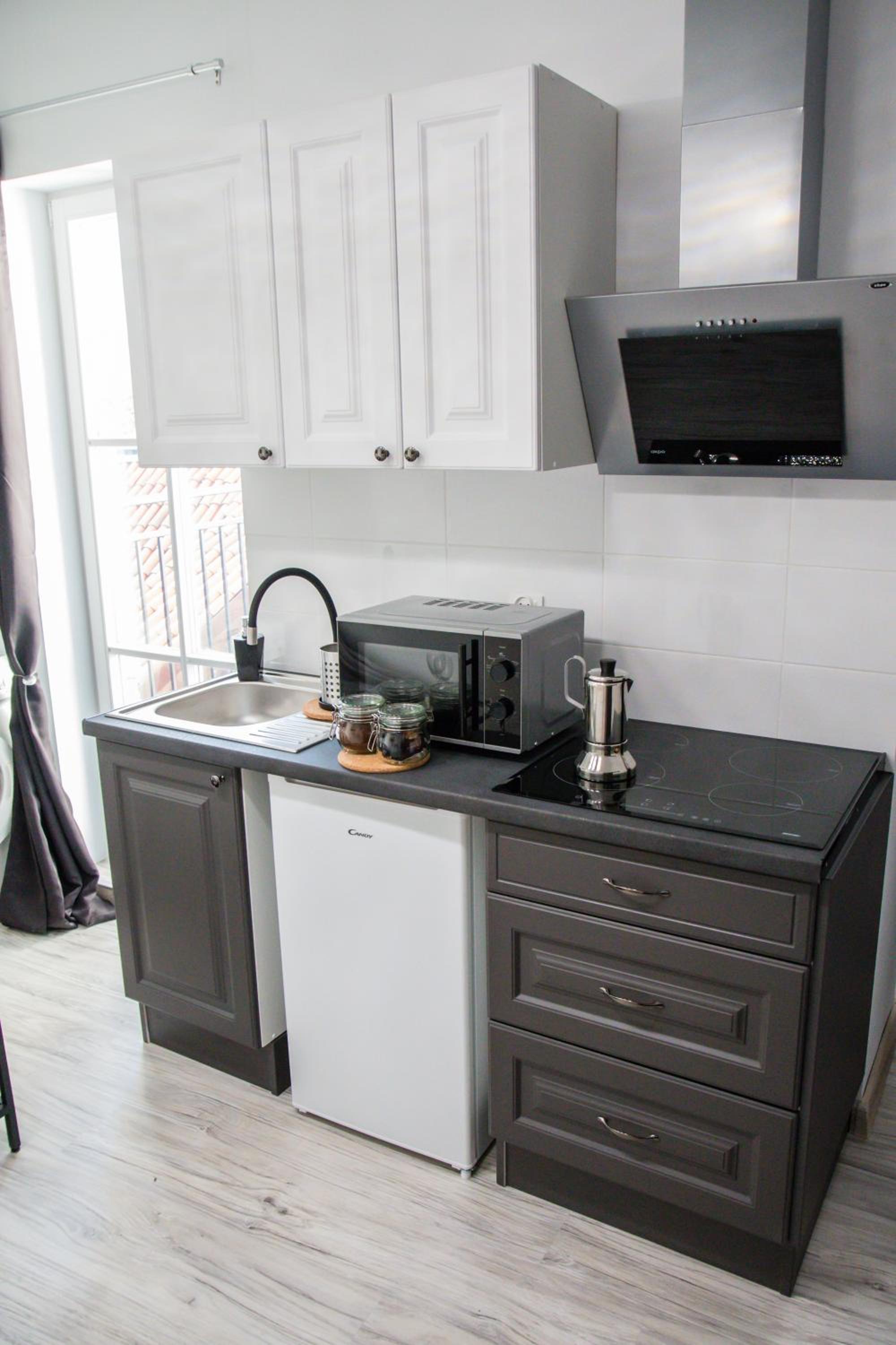 One-Bedroom Apartment - Photo 13