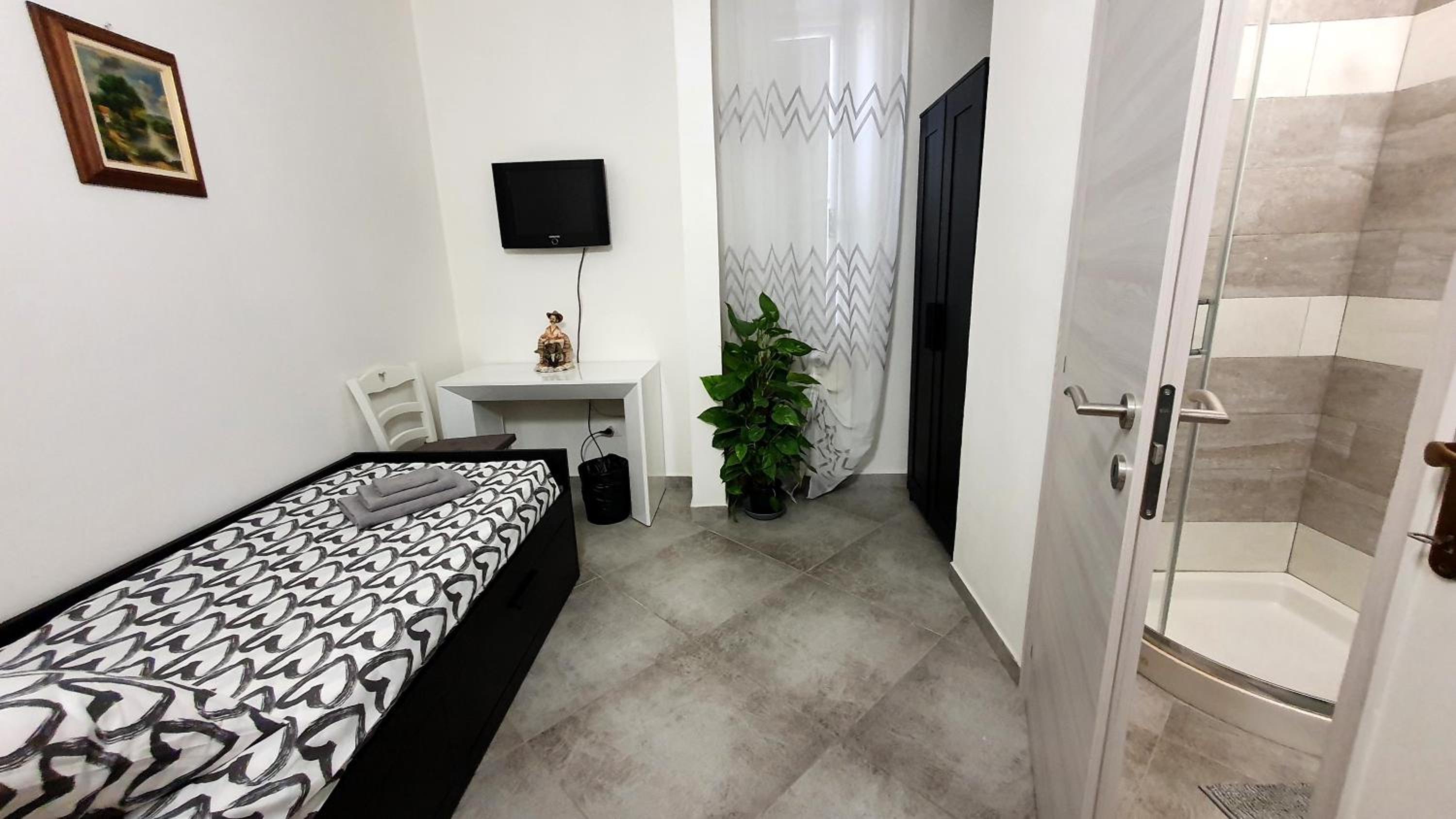 Single Room photo 1