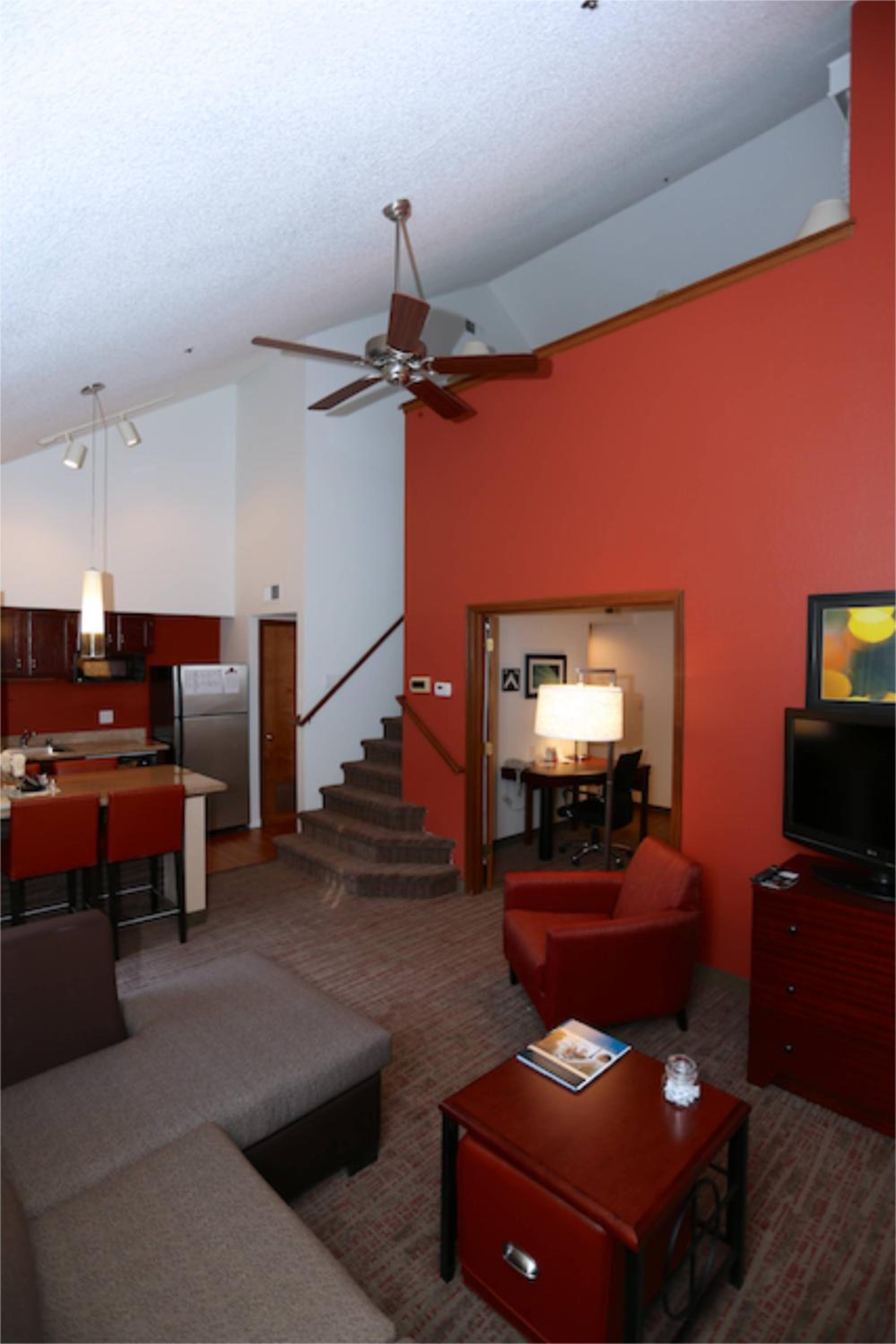 Suite with Two Queen Beds and Sofa Bed  - Photo 11