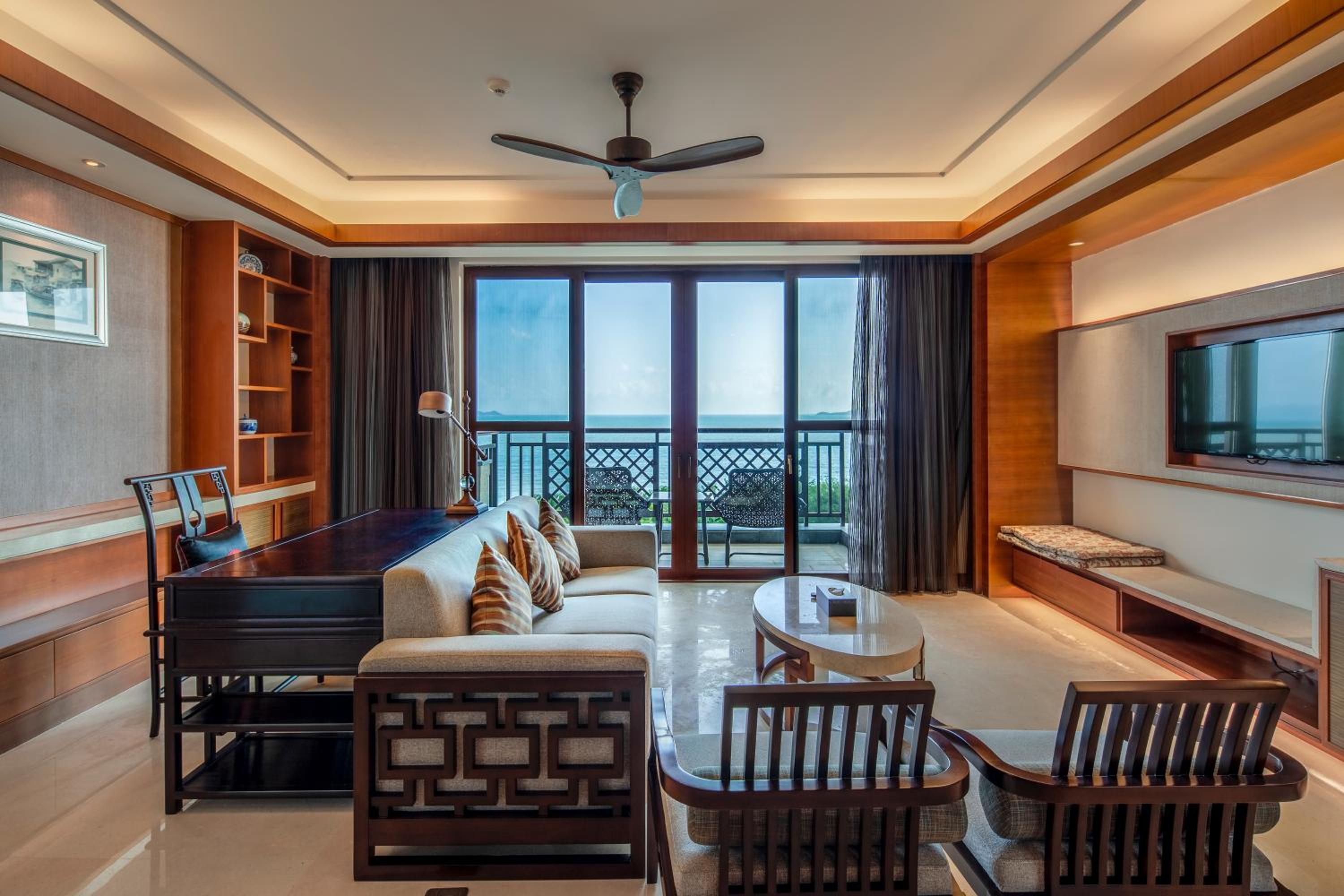 Sea View Family Suite photo 3