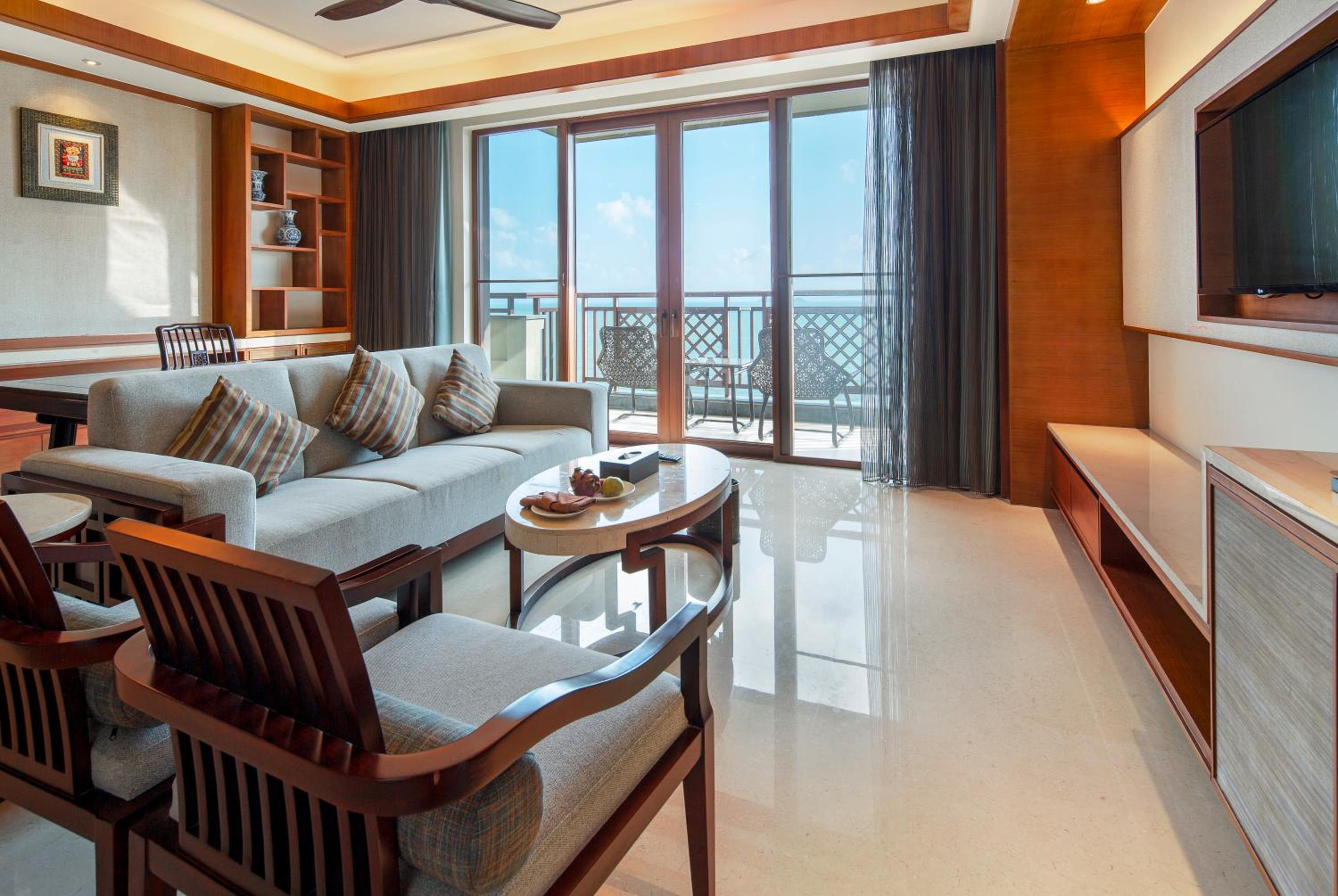 Sea View Family Suite photo 2