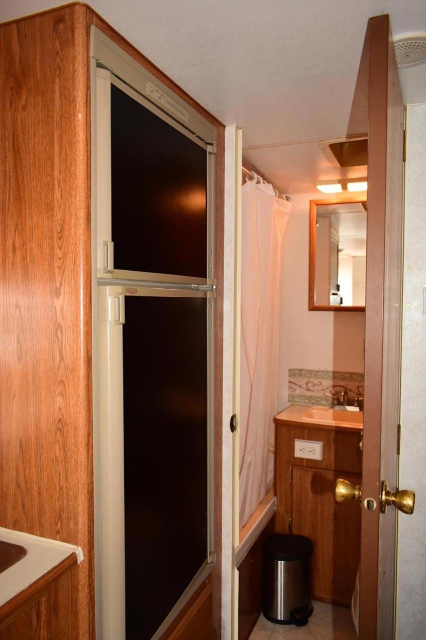 Mobile Home photo 2