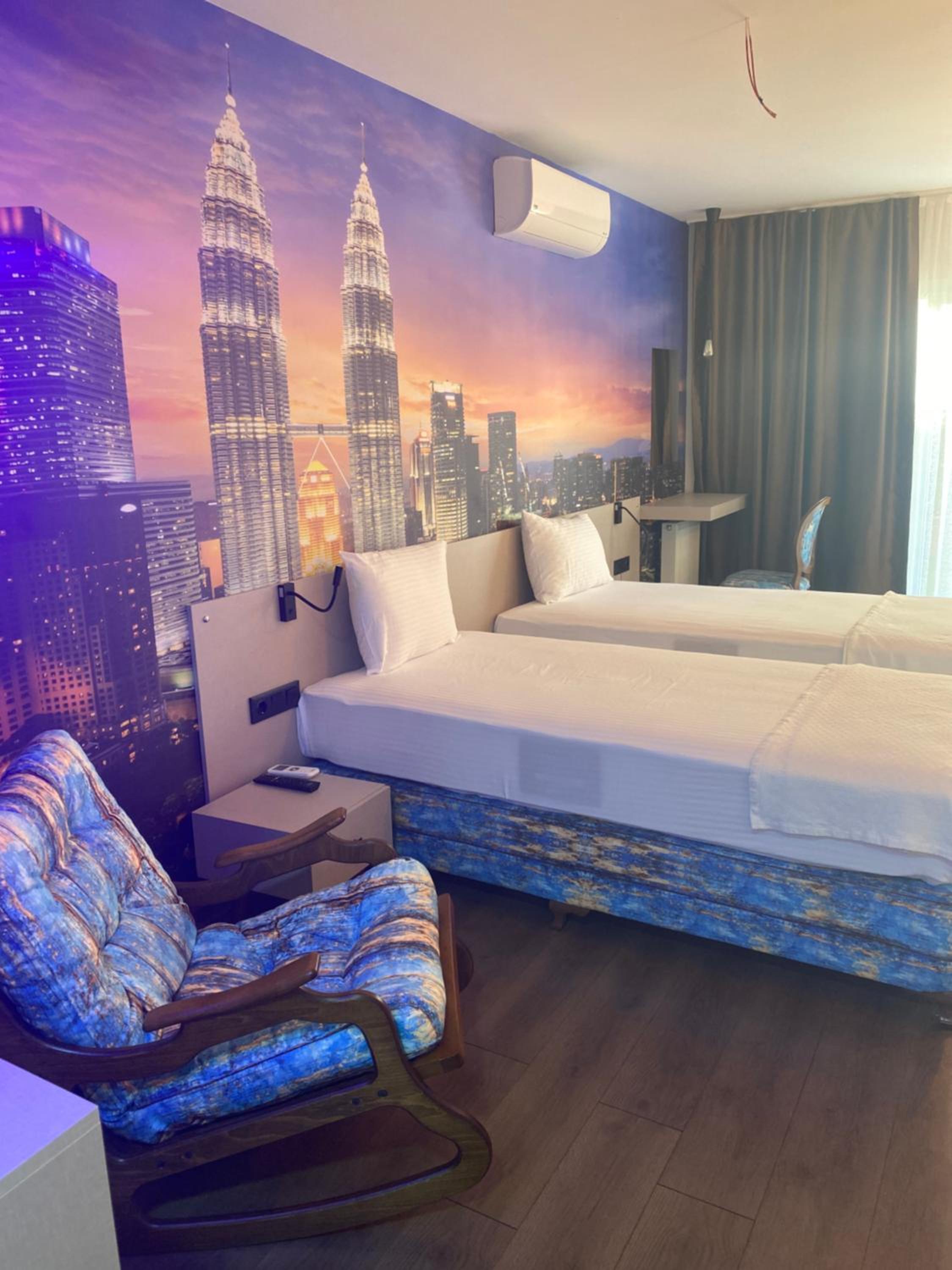 Deluxe Double or Twin Room