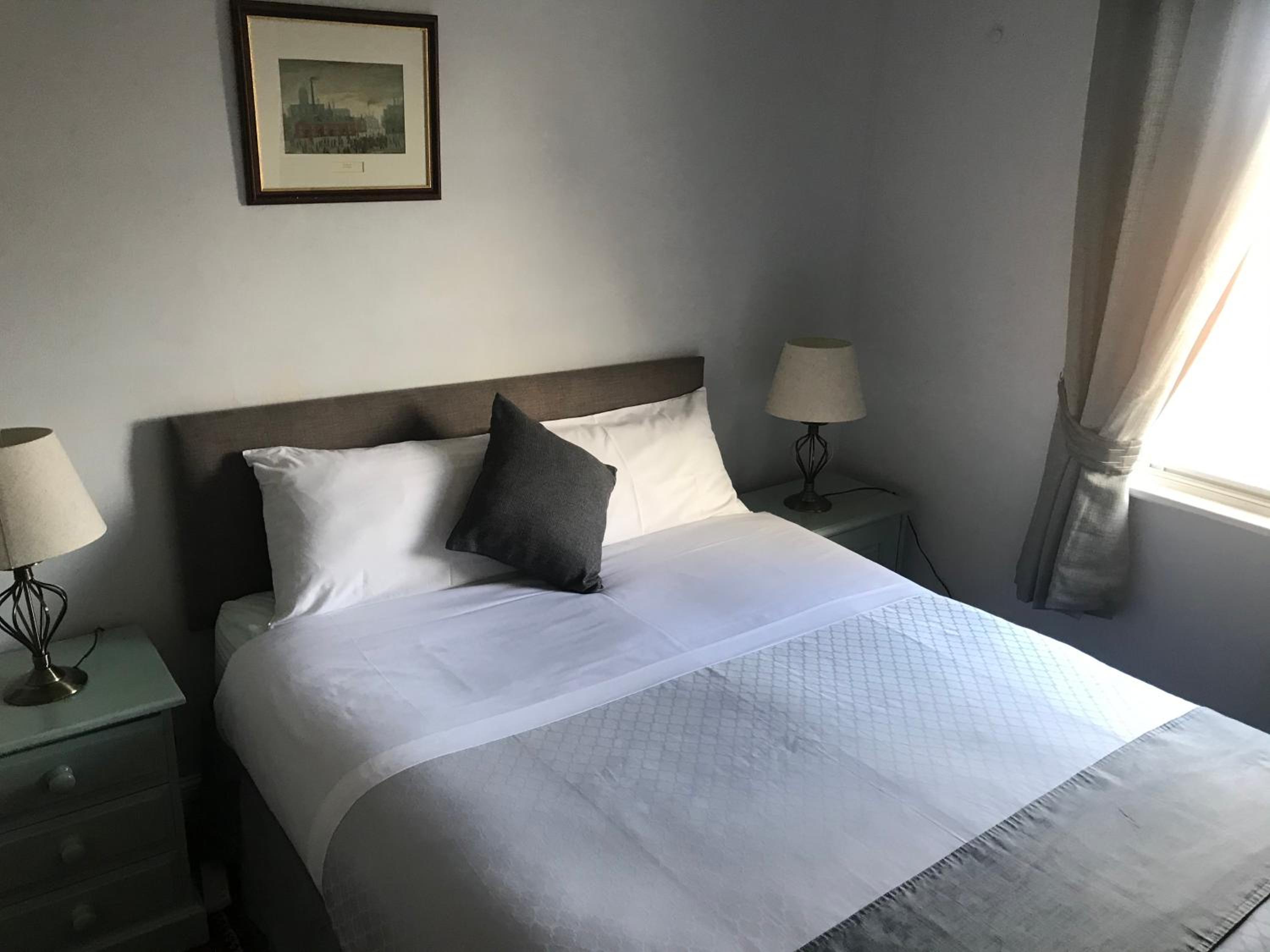 Double Room with Private Bathroom photo 2