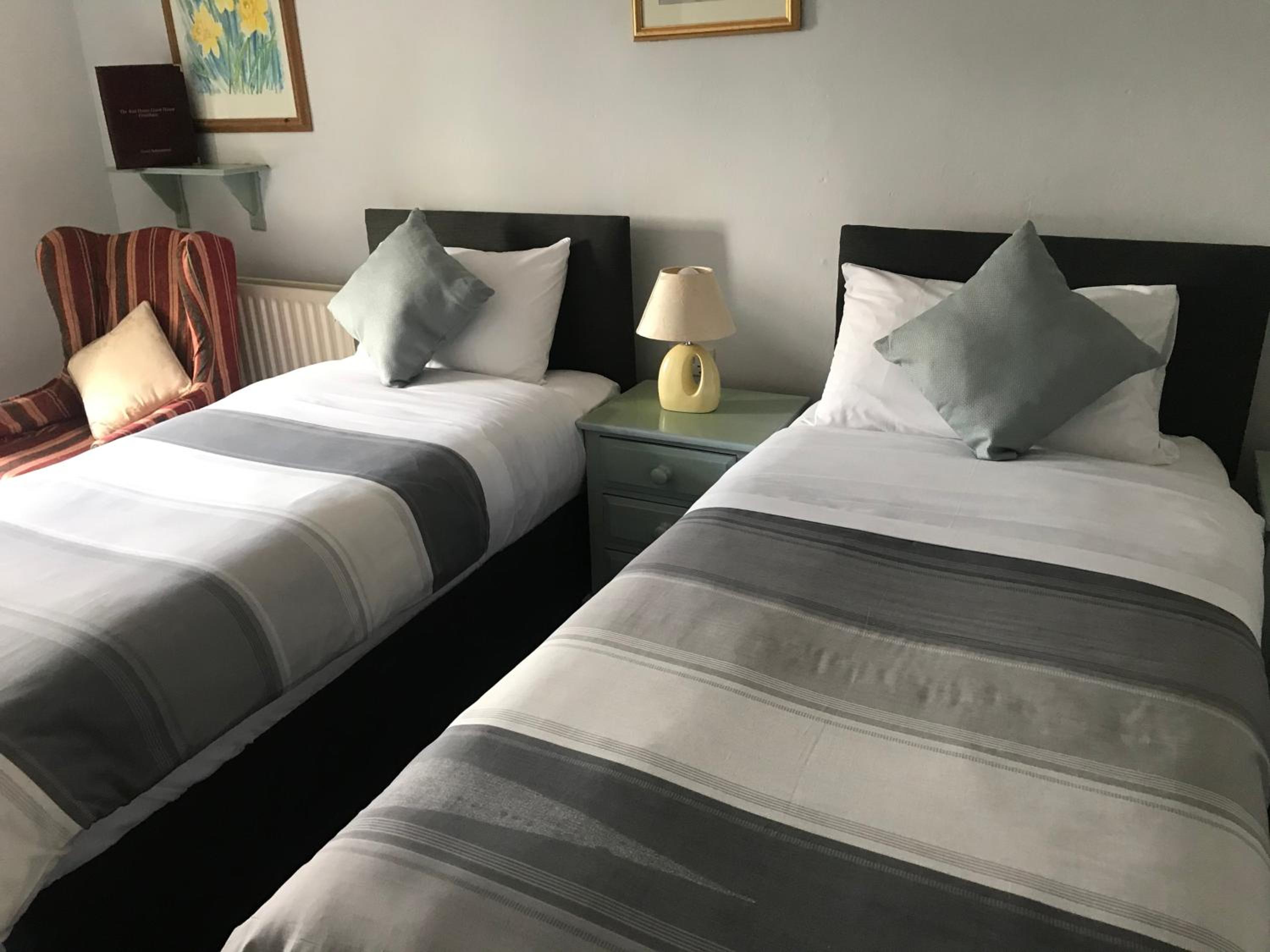 Deluxe Twin Room photo 2