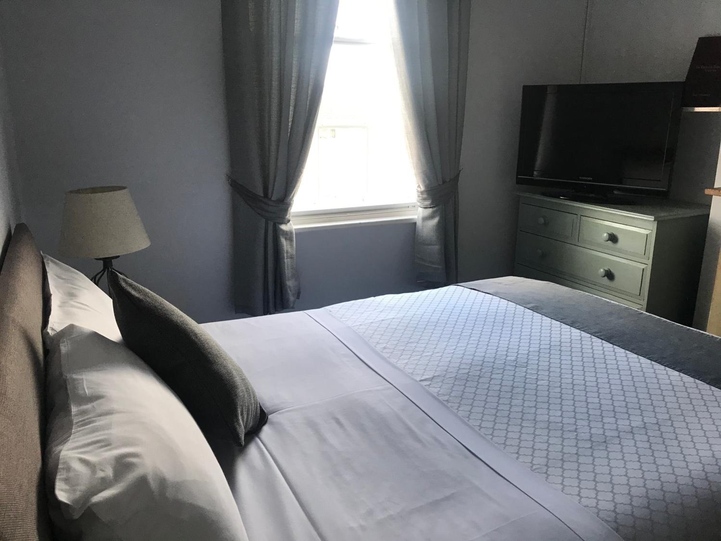 Double Room with Private Bathroom photo 3