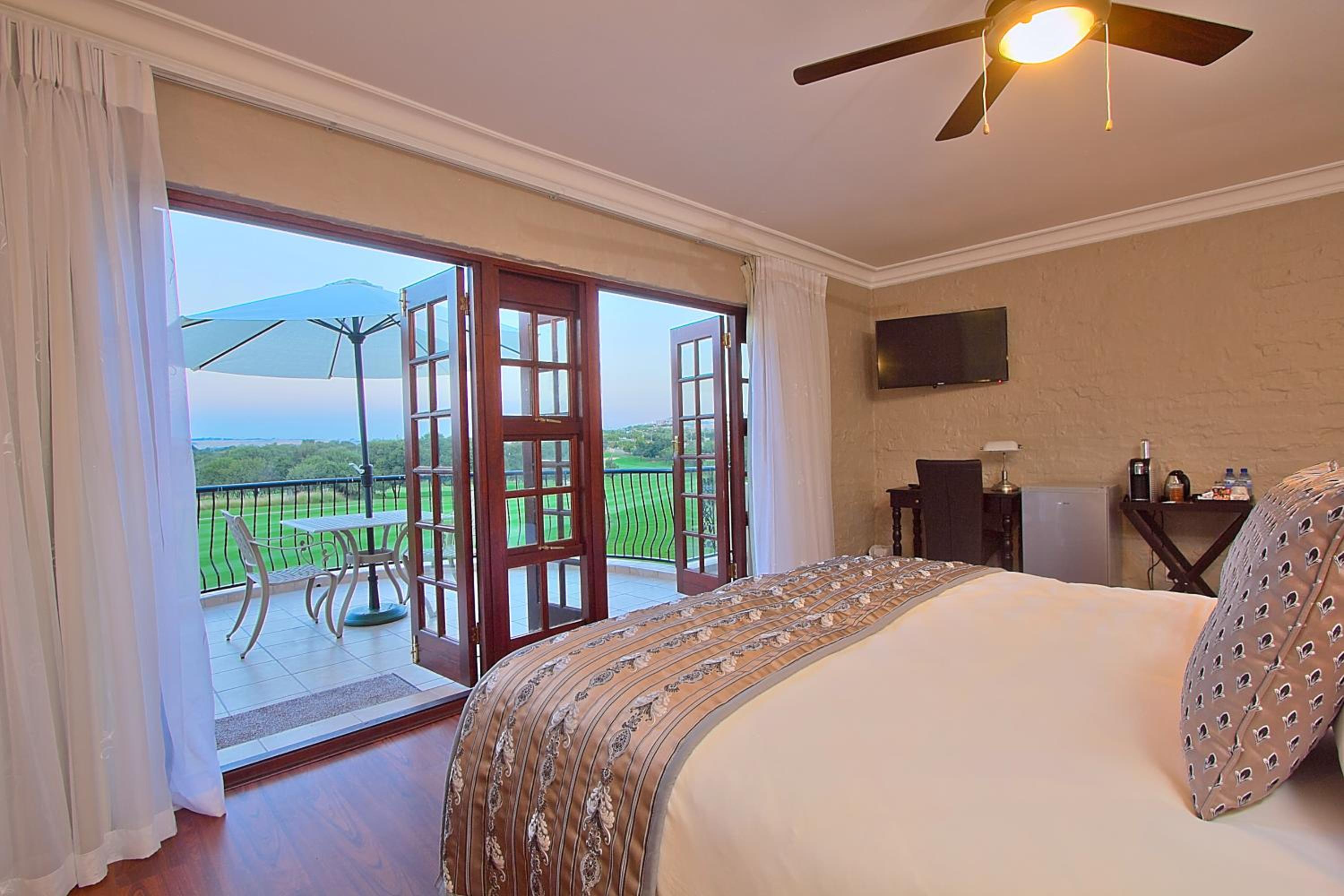 Superior King Room photo 3