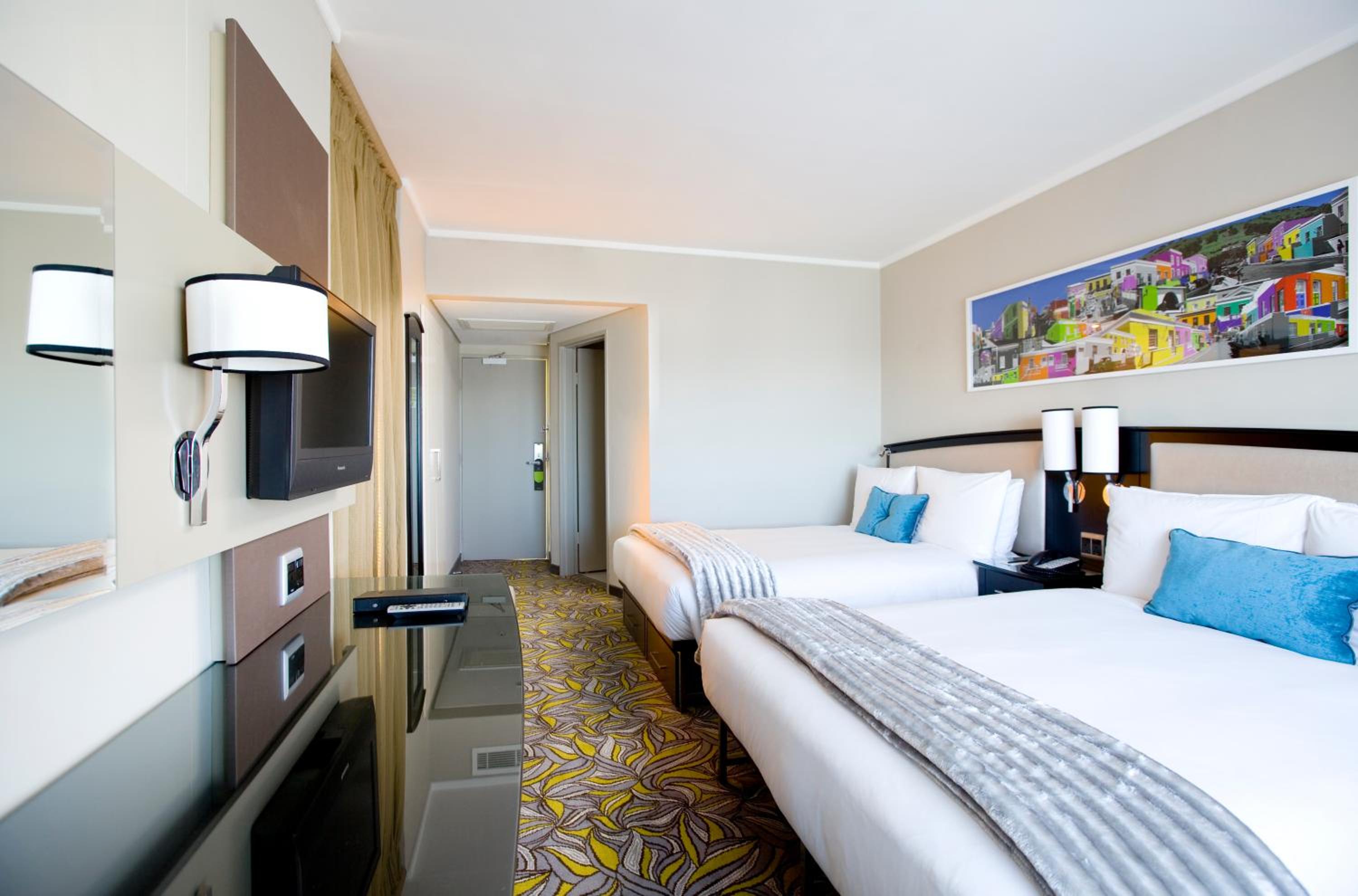 Double Room with Two Double Beds - Non-Smoking photo 2