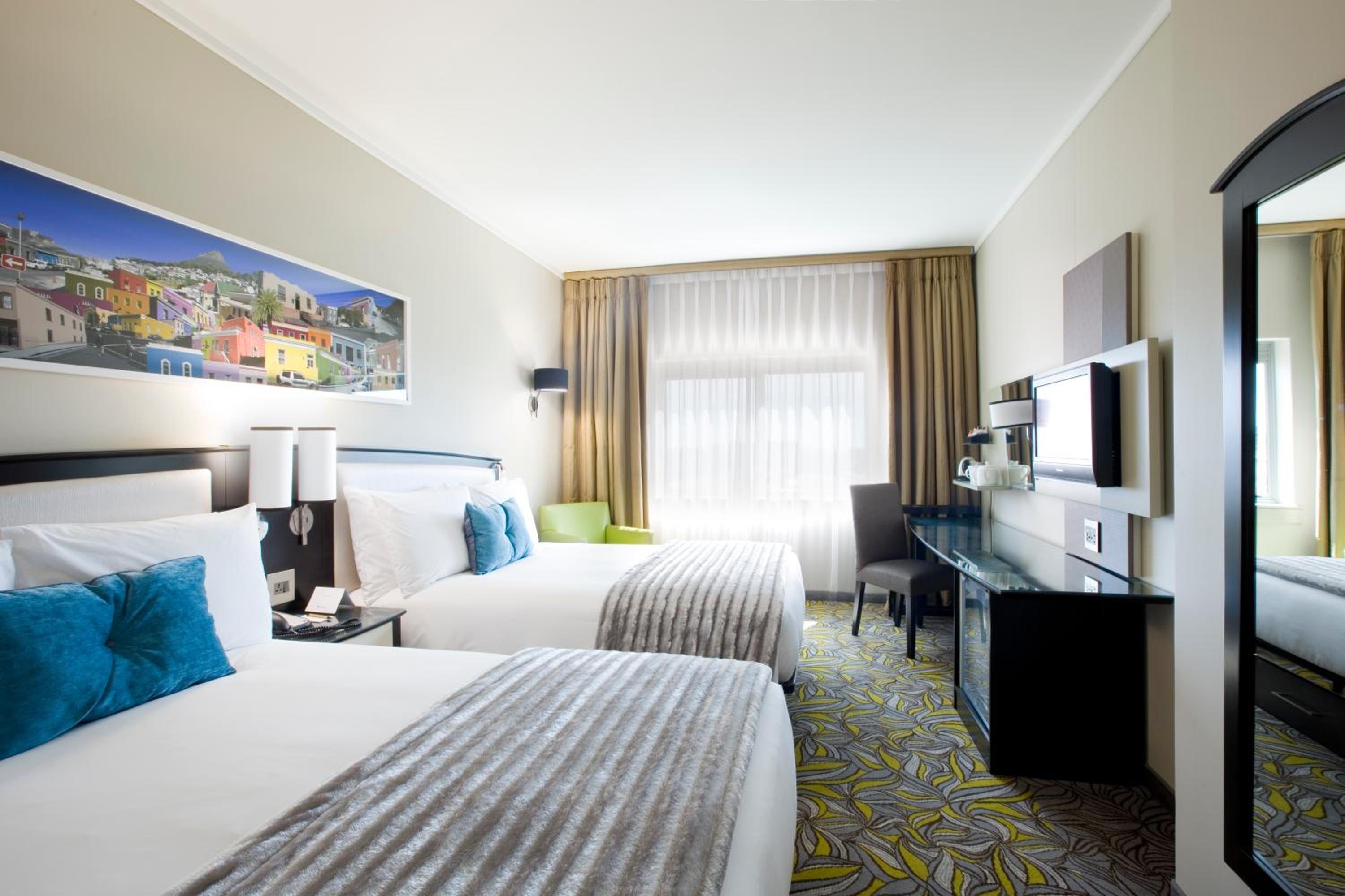 Double Room with Two Double Beds - Non-Smoking photo 3