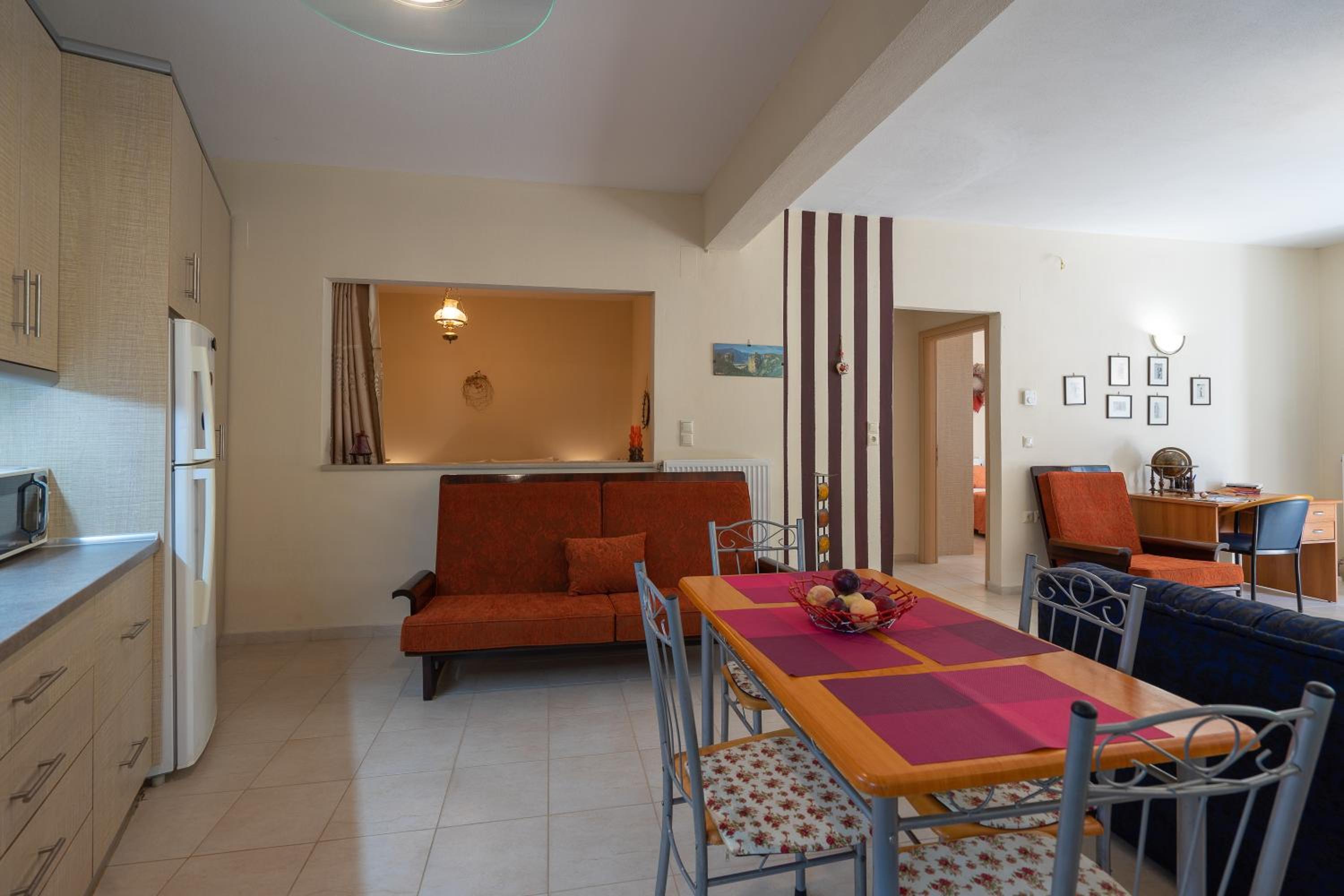 Two-Bedroom Apartment - Photo 16