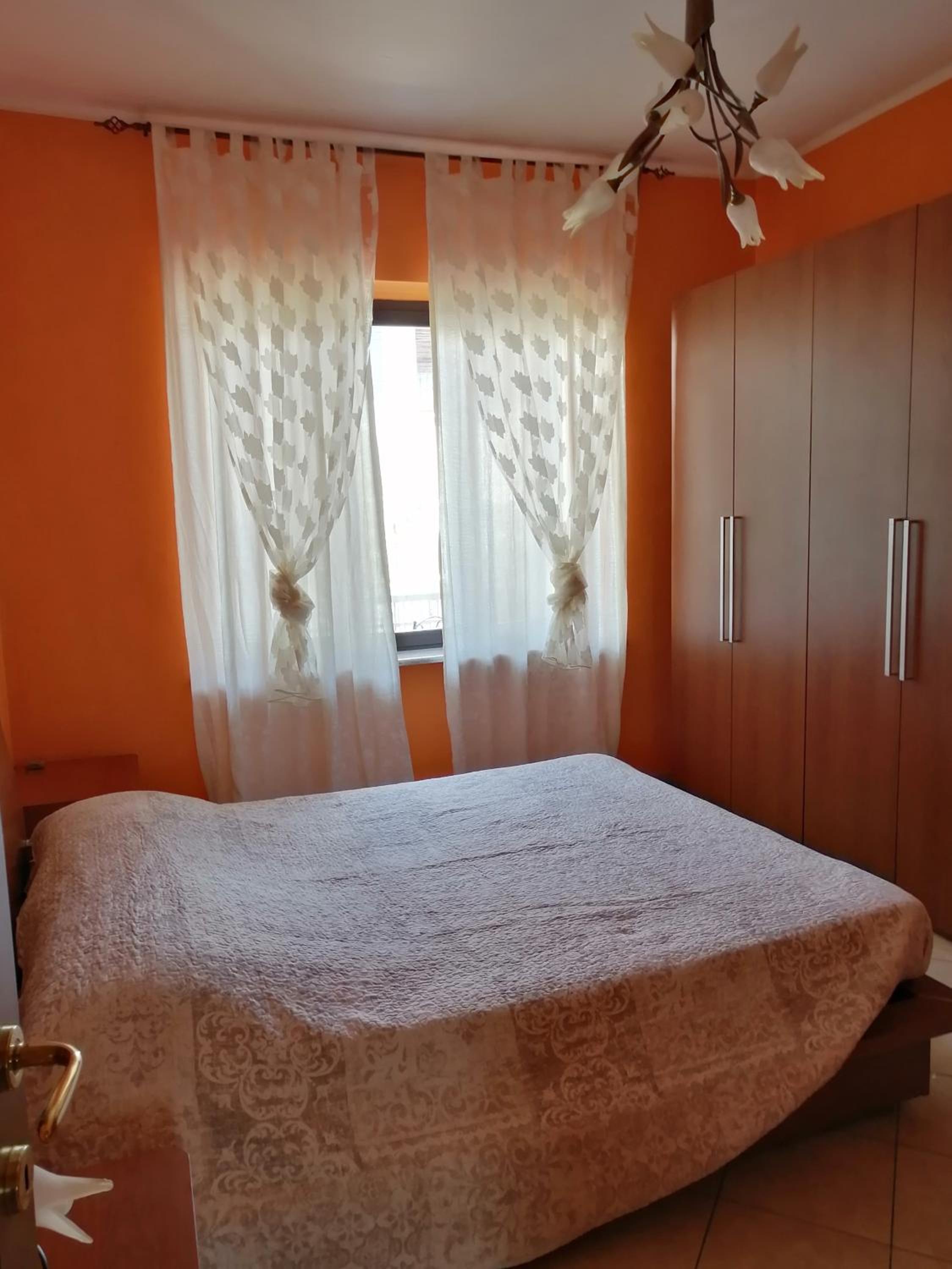 Two-Bedroom Apartment - Photo 7